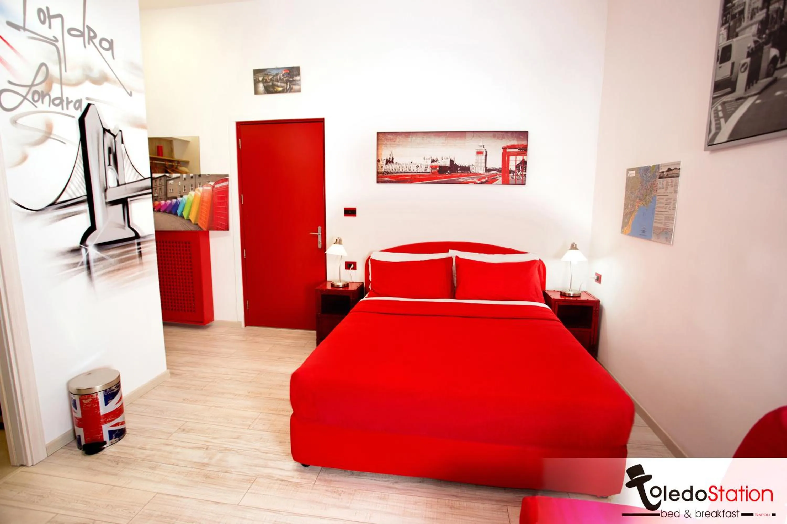 Decorative detail, Bed in ToledoStation B&B