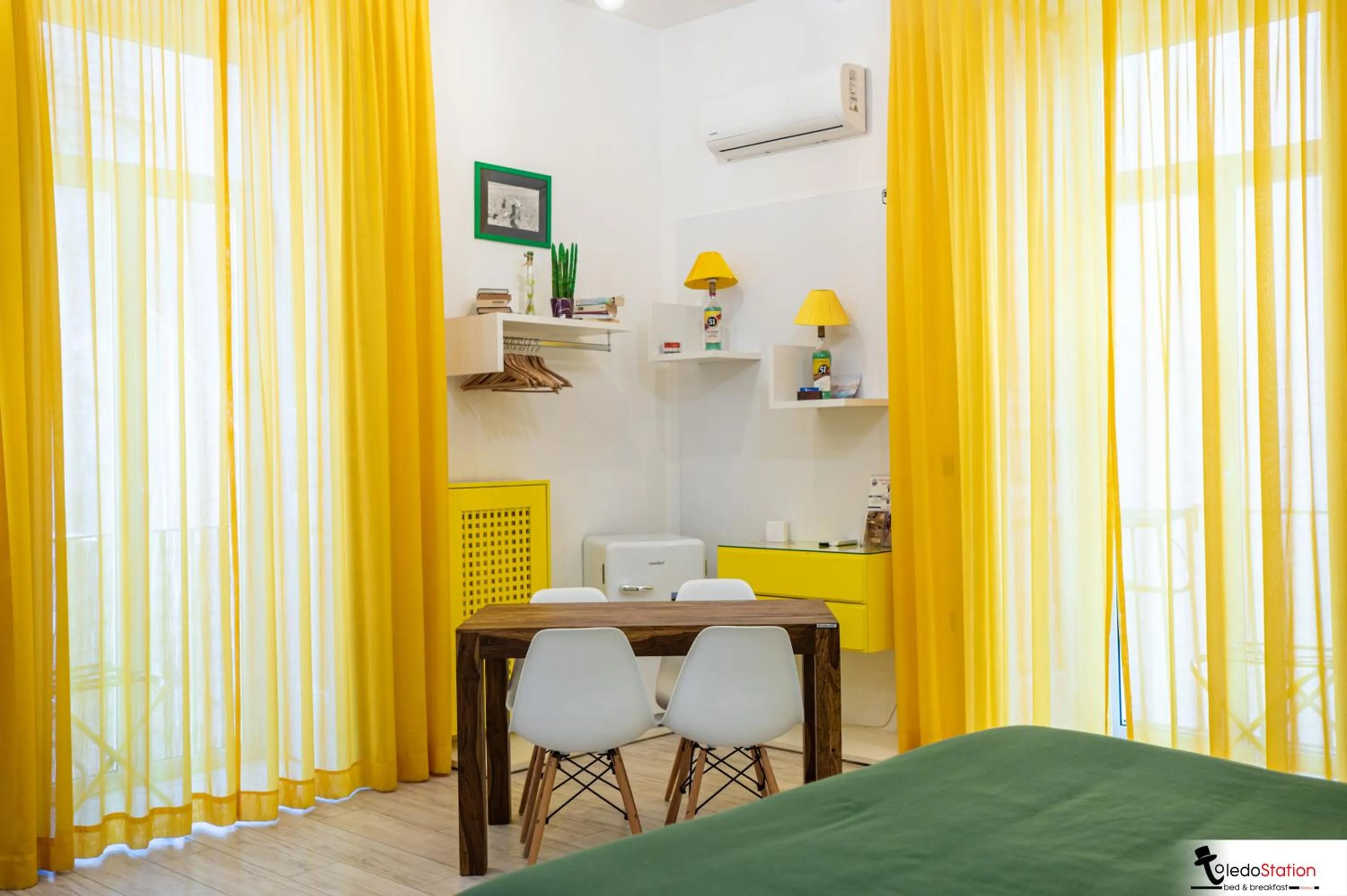 Bed in ToledoStation B&B