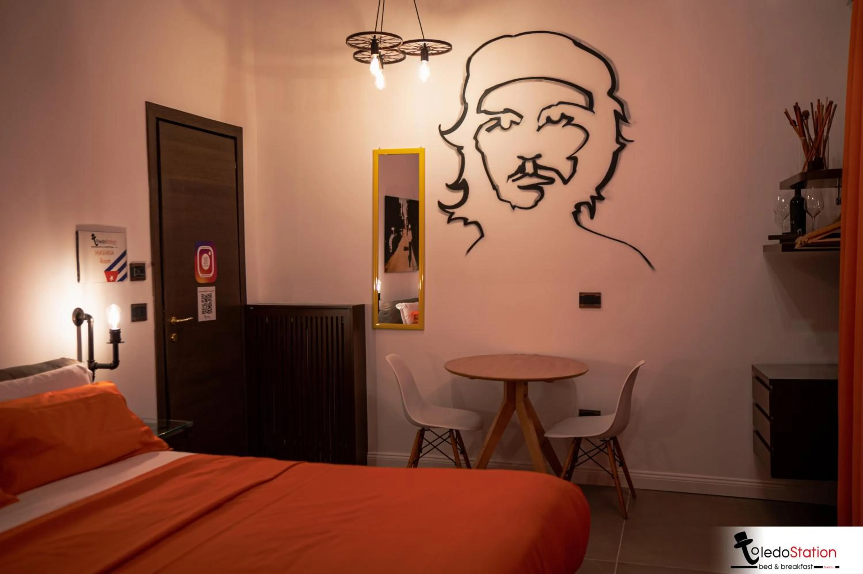 Bed in ToledoStation B&B