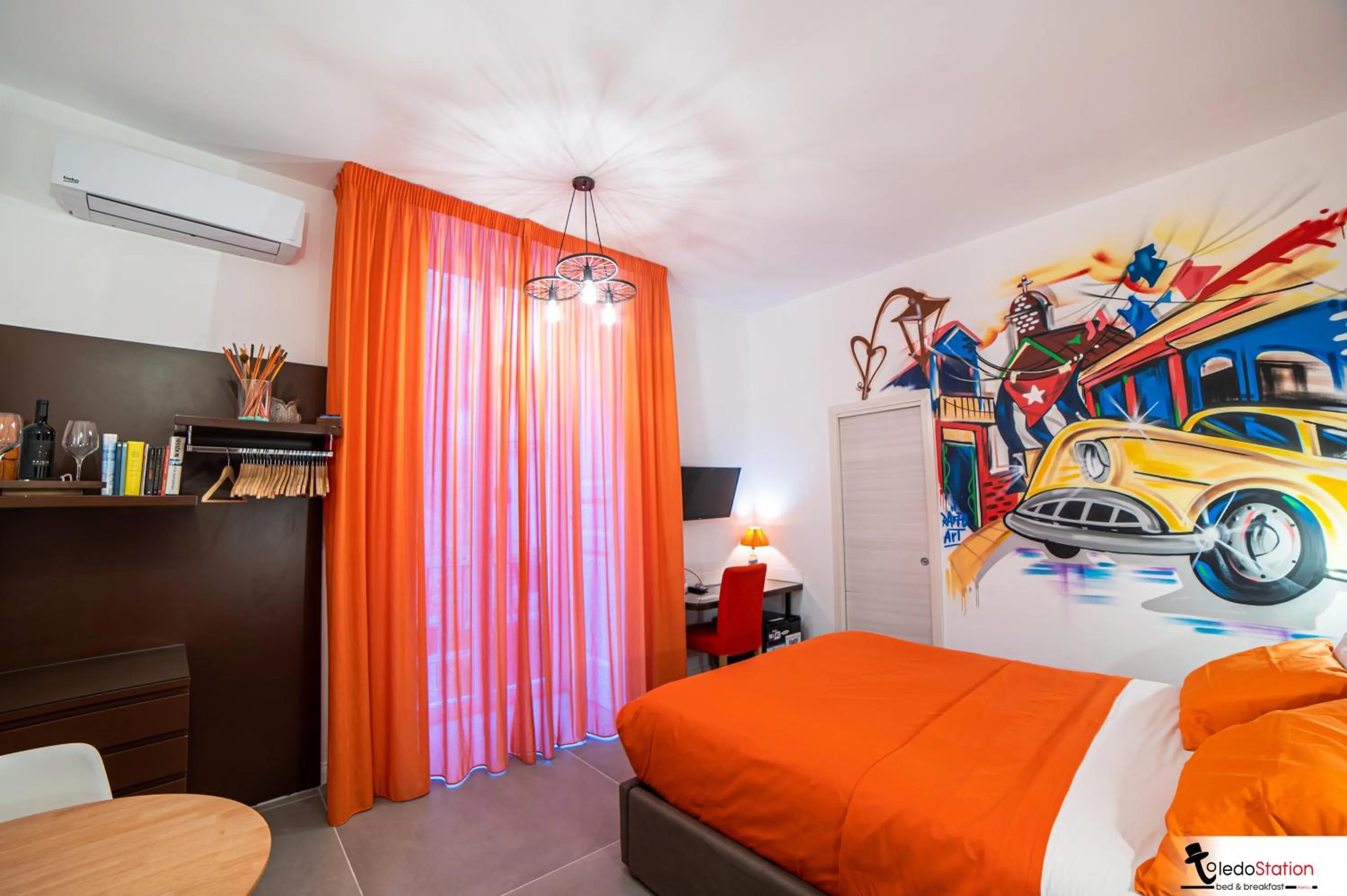 Bed in ToledoStation B&B