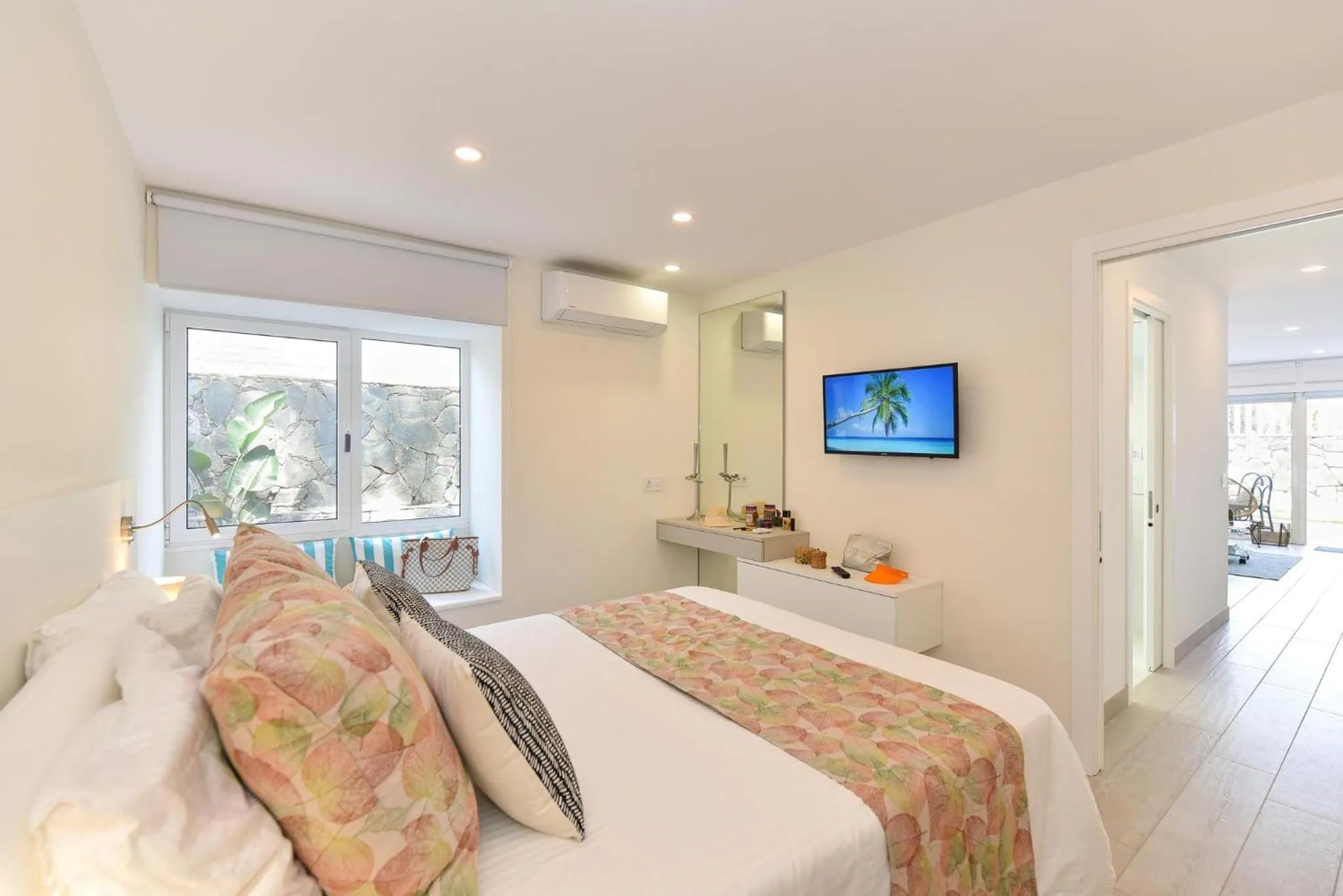 Maspalomas Beach apartment La Charca III by VillaGranCanaria