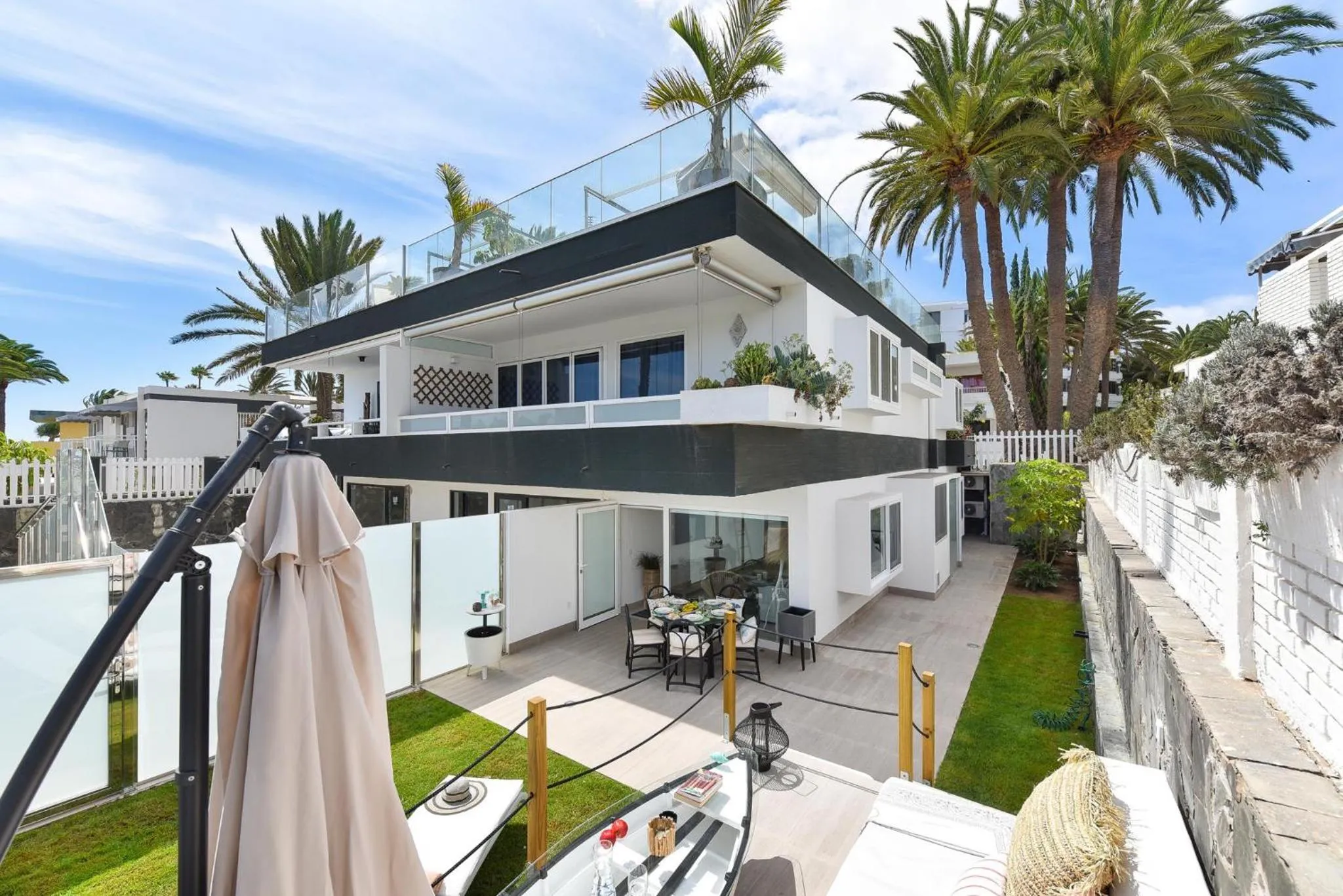 Maspalomas Beach apartment La Charca III by VillaGranCanaria