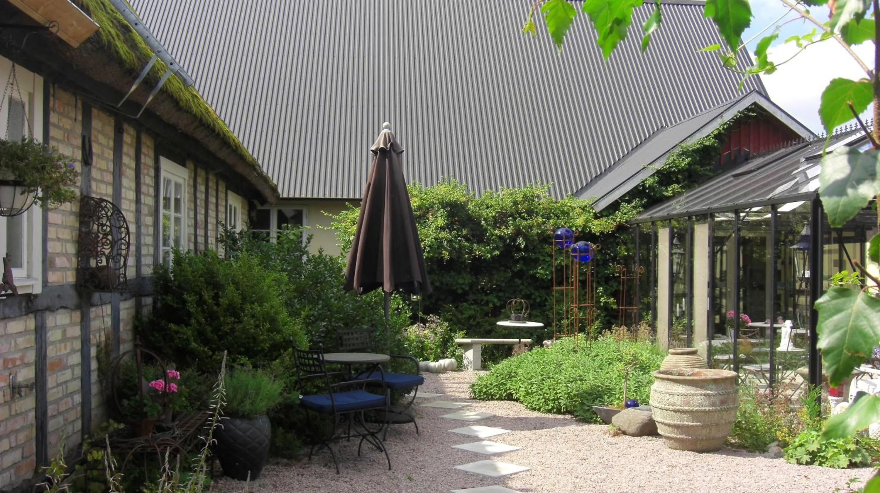 Ängshyddan B&B
