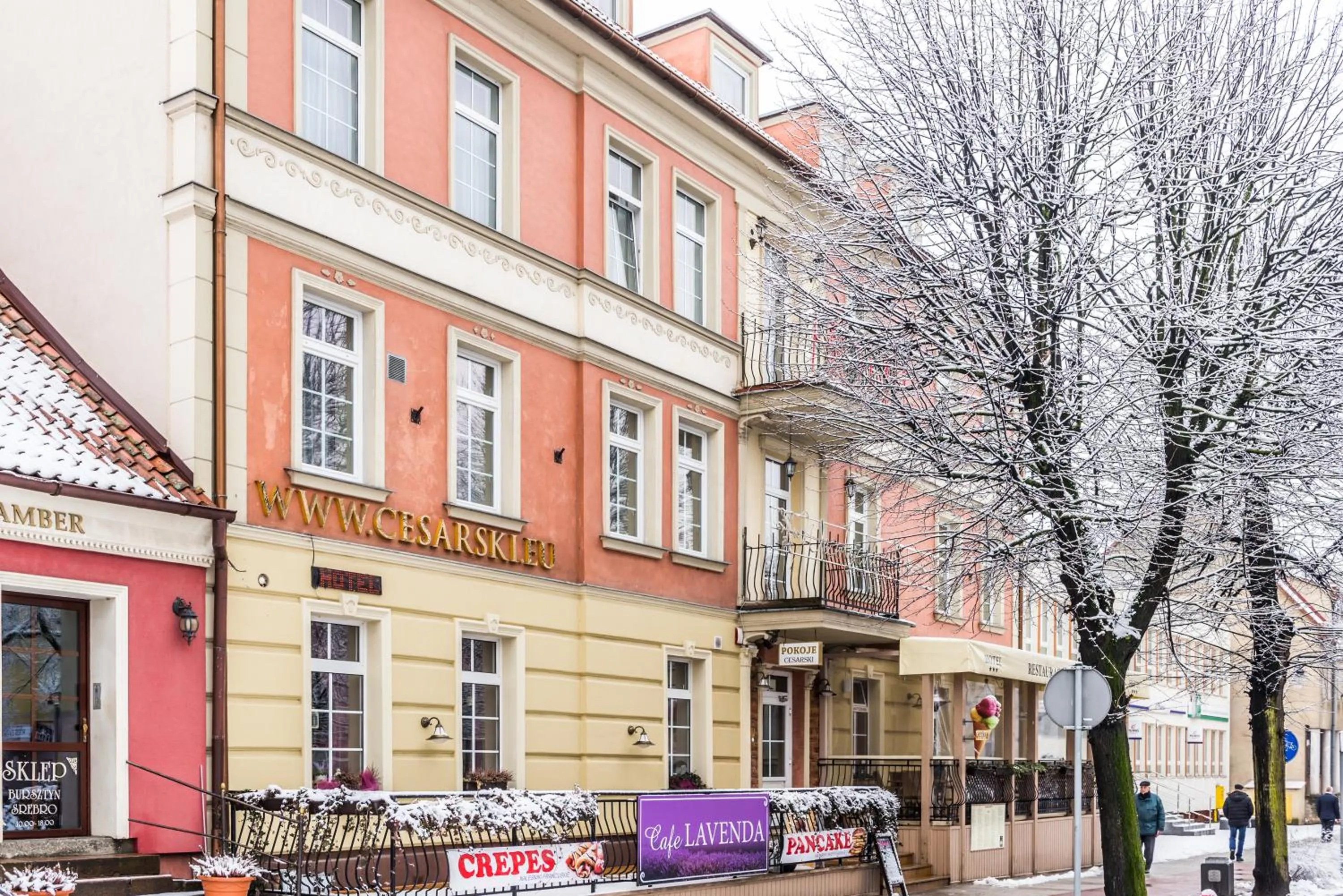Facade/entrance in Hotel Cesarski - Kaiserhof