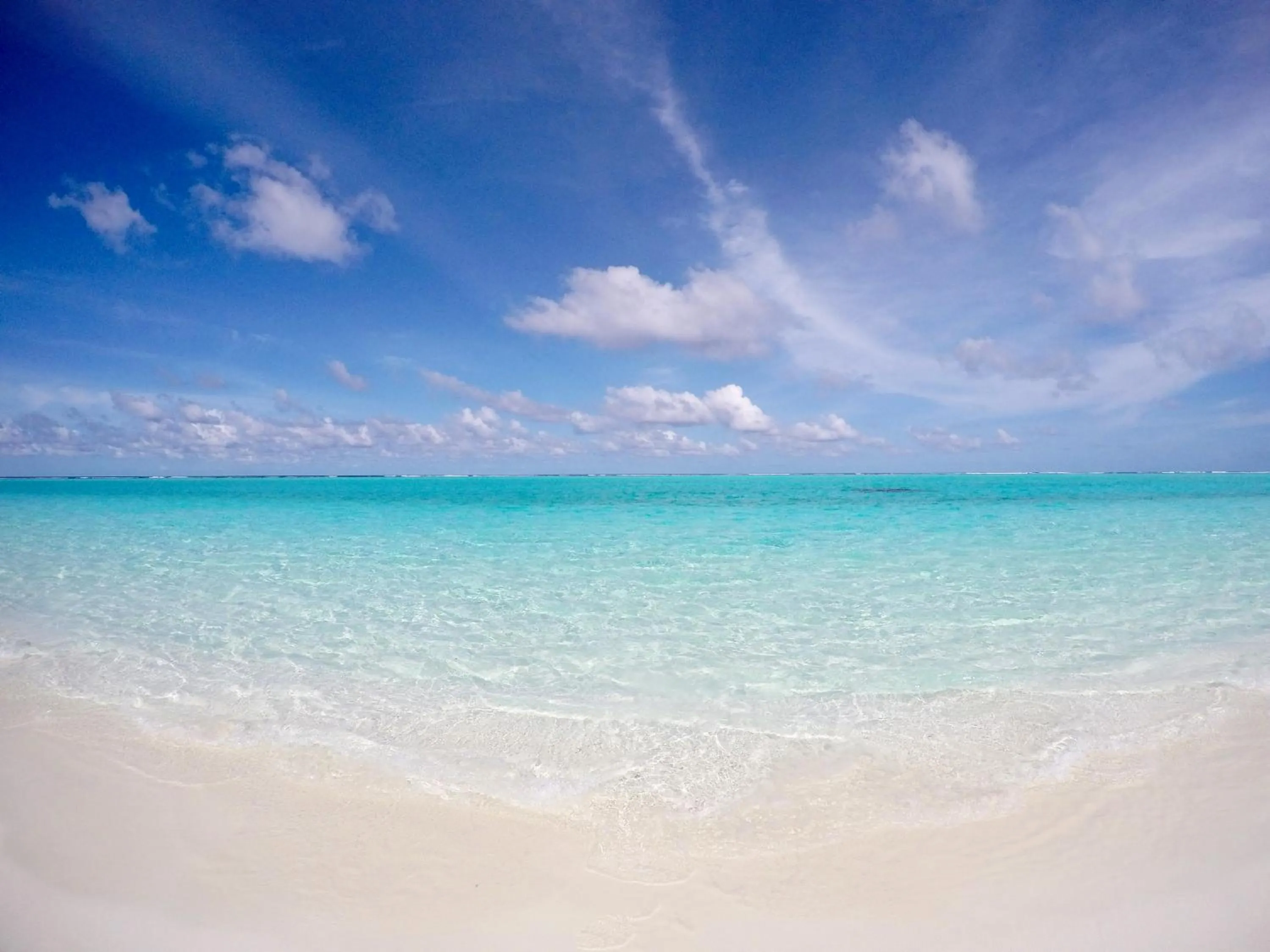 Beach in Thoddoo Retreat Grand
