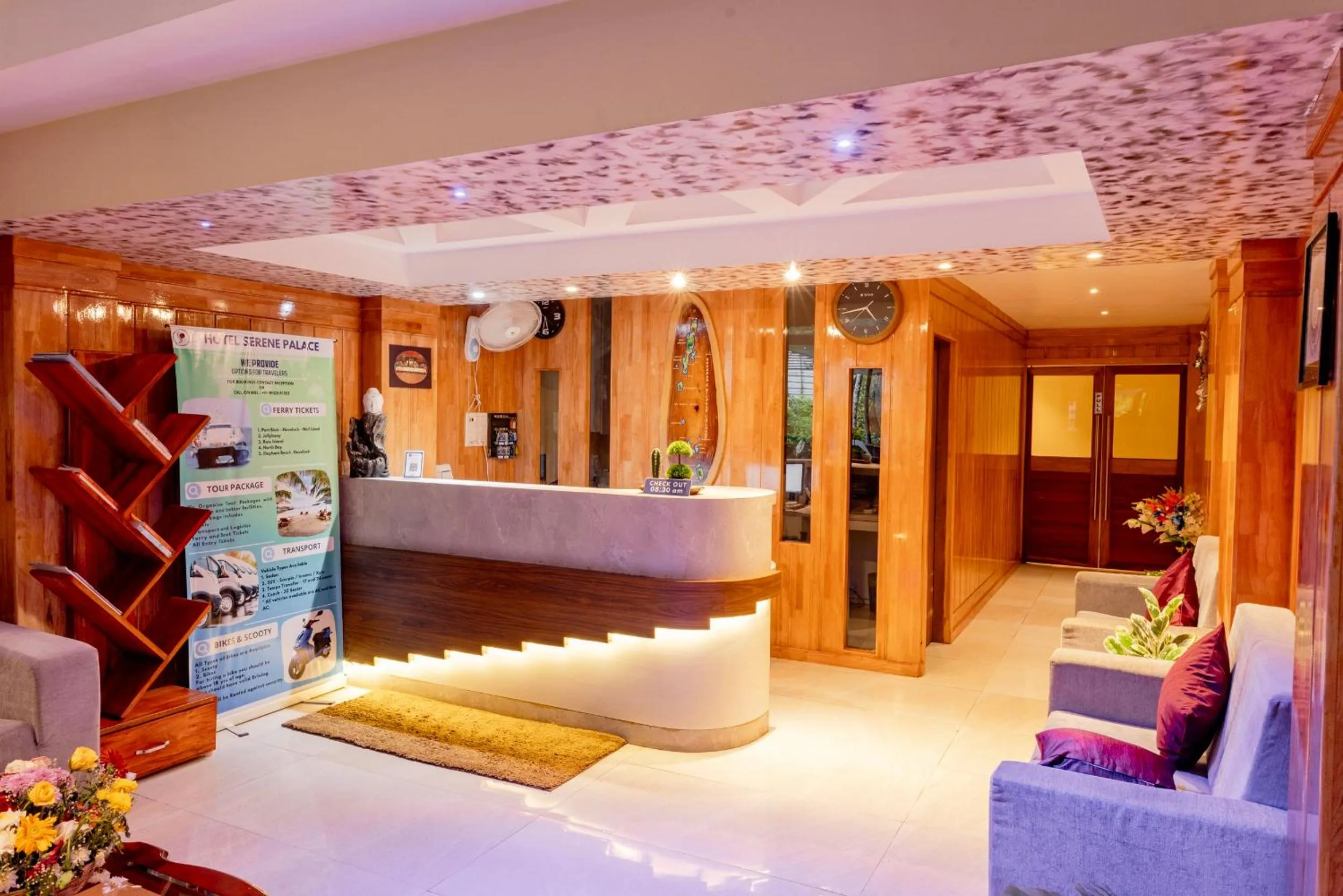 Lobby or reception, Bed in Hotel Serene Palace