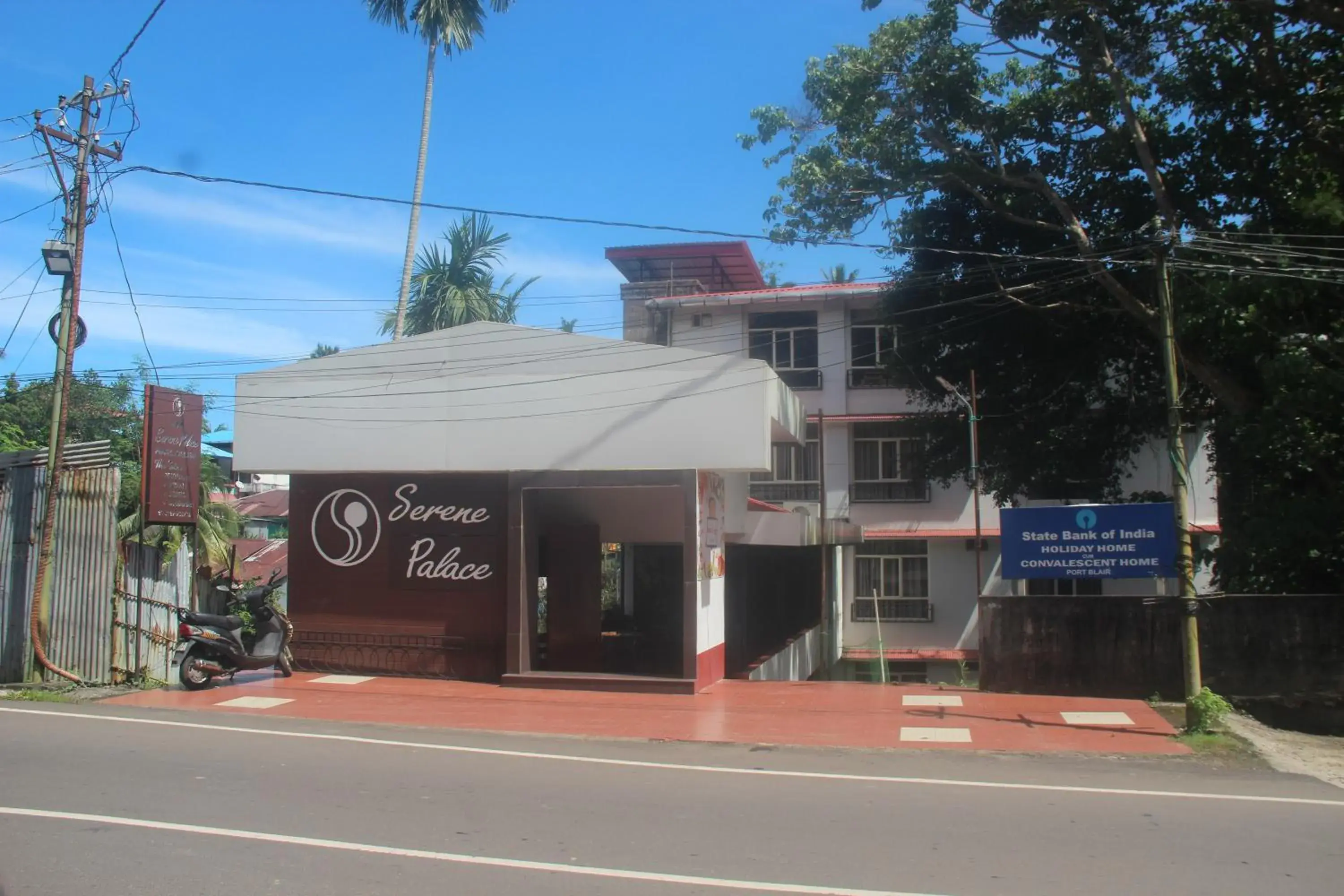 Property building in Hotel Serene Palace Property building in Hotel Serene Palace