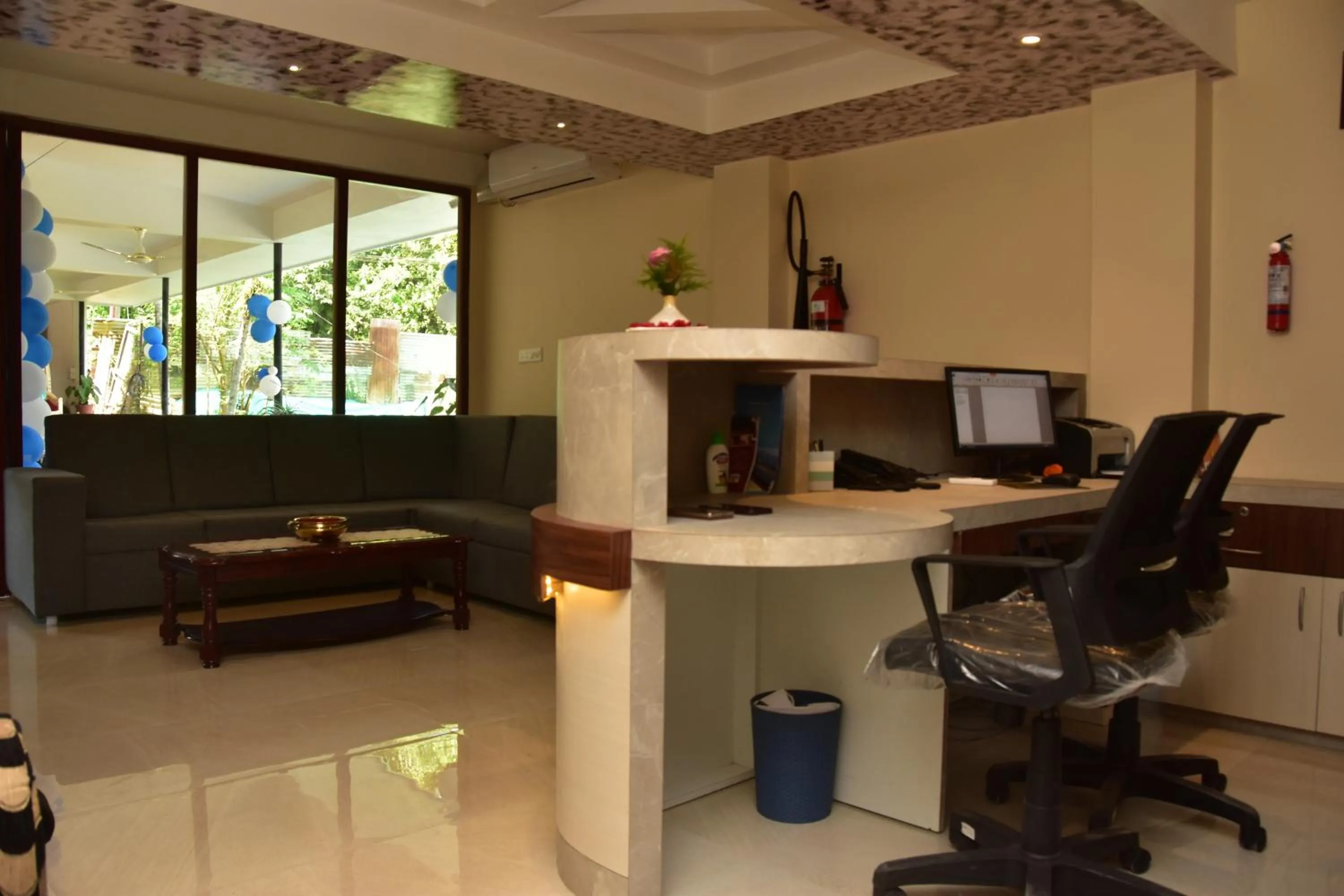 Lobby or reception in Hotel Serene Palace