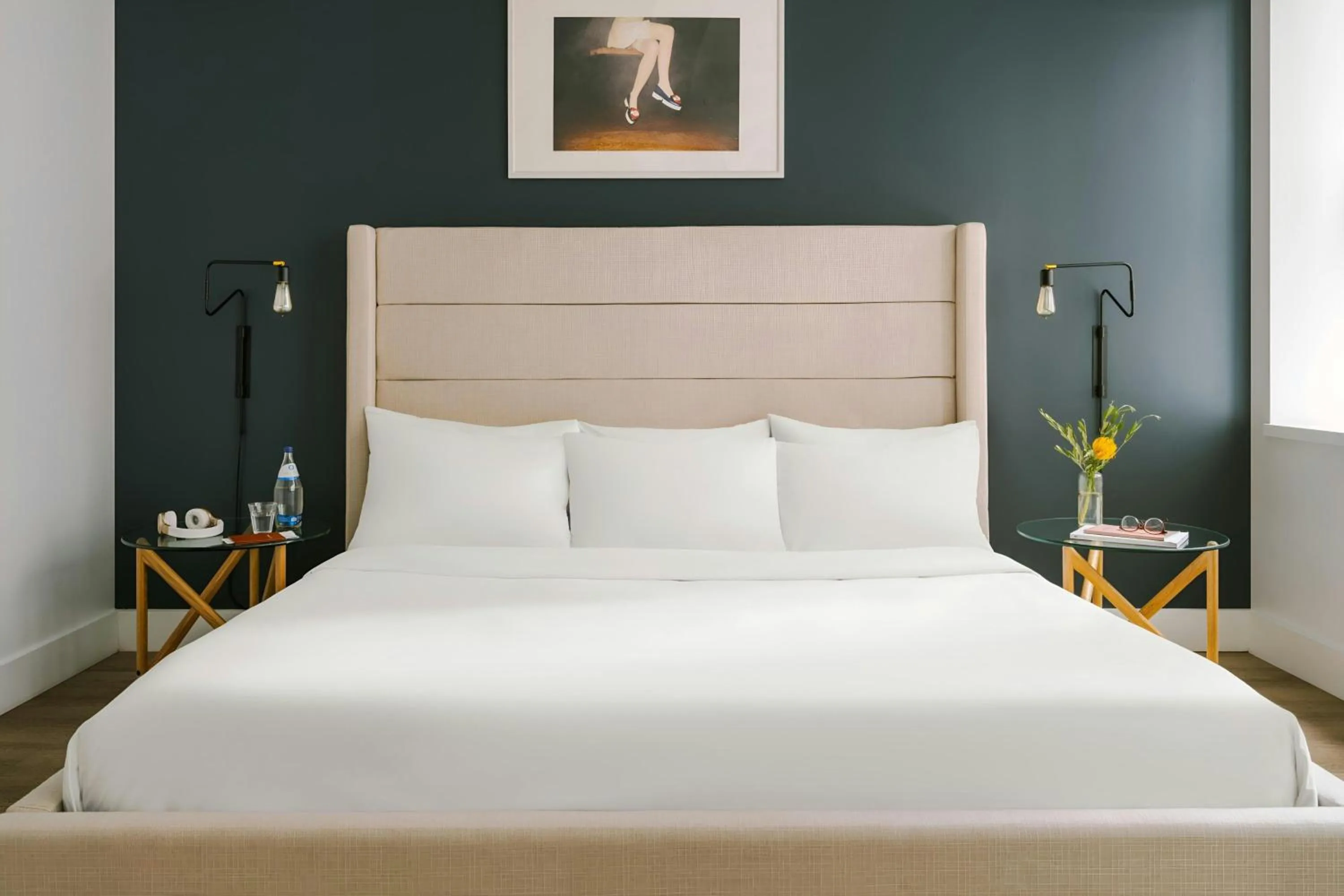 Bedroom, Bed in Sonder by Marriott Bonvoy One Platt Apartments Financial District