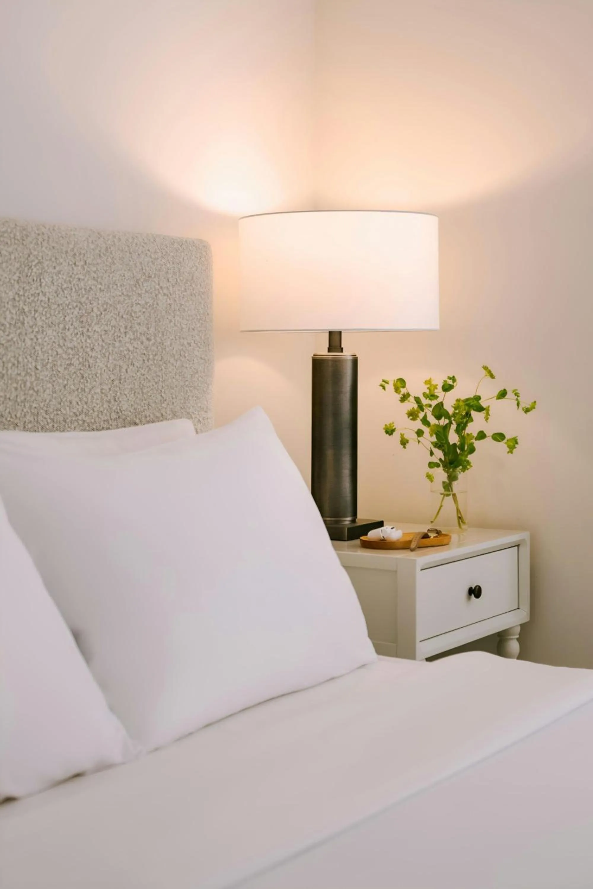 Bedroom, Bed in Sonder by Marriott Bonvoy One Platt Apartments Financial District