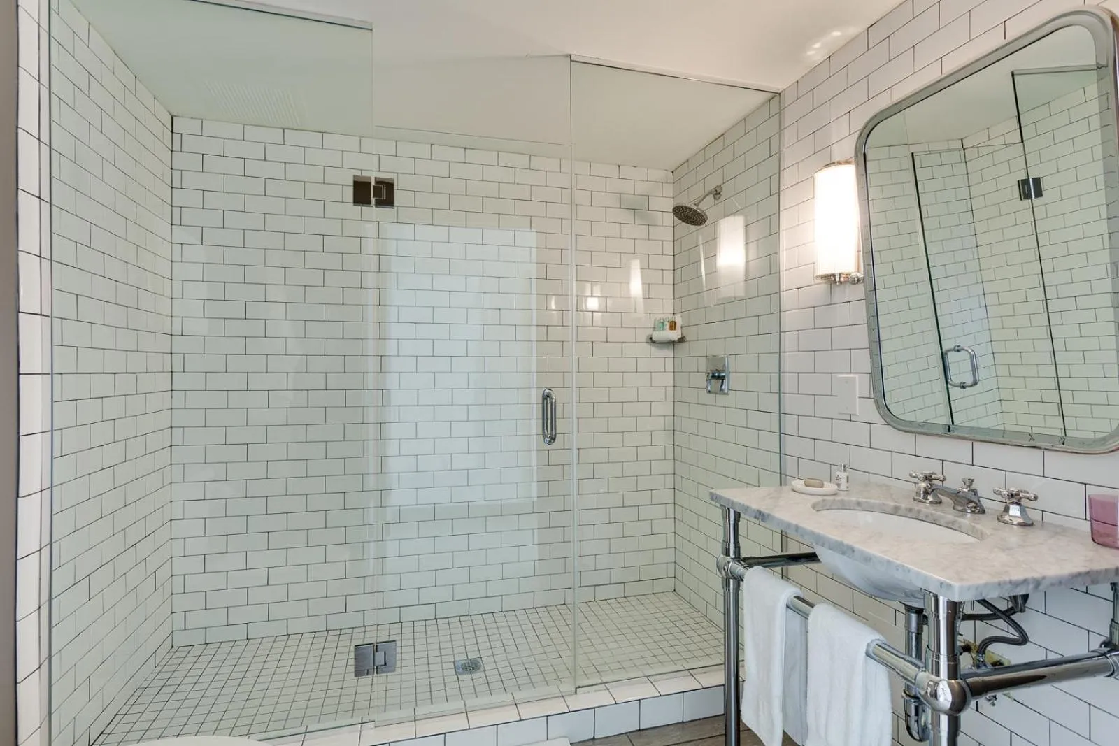 Bathroom in Clinton Hotel South Beach