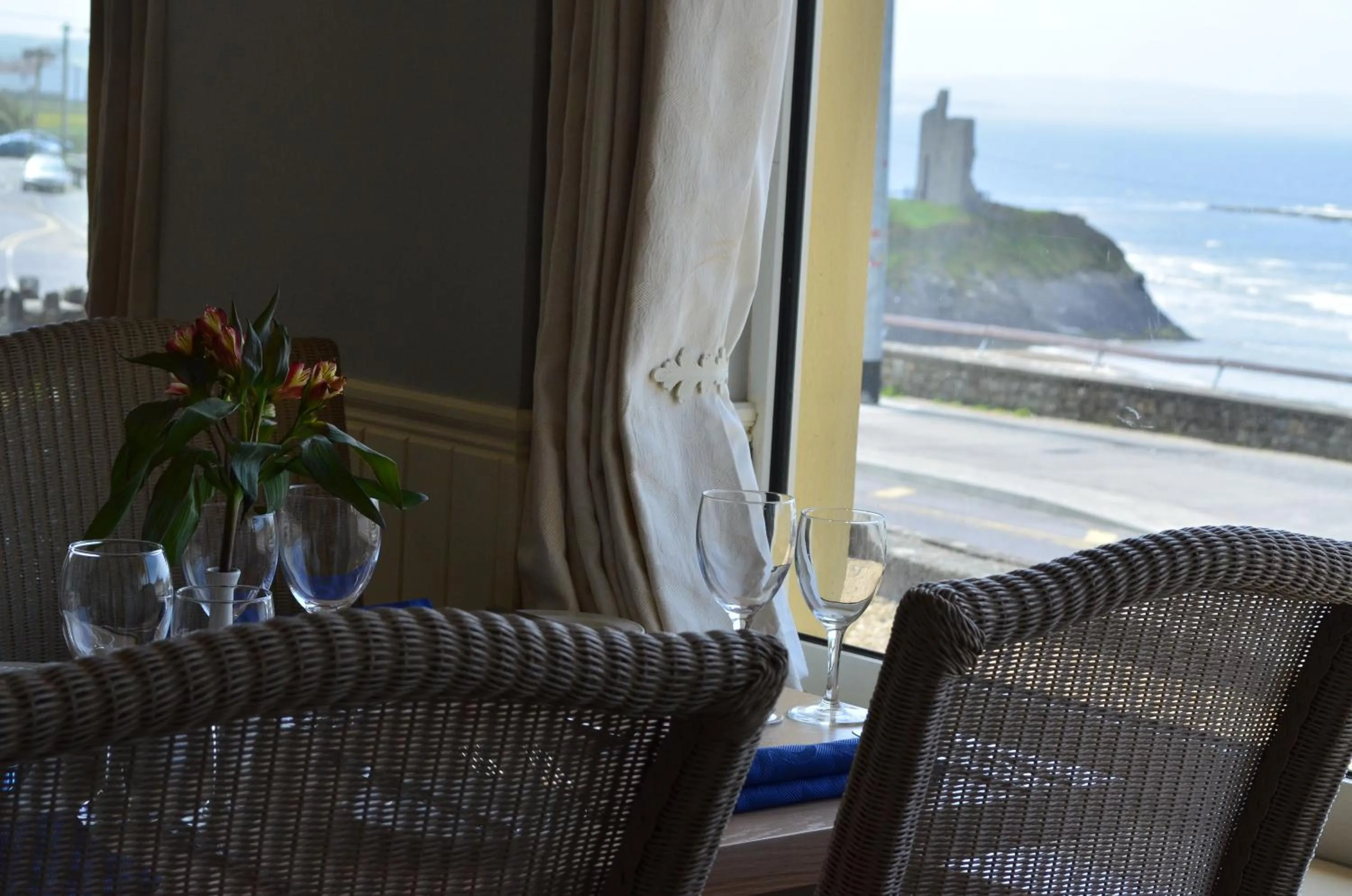 Restaurant/places to eat in The Cliff House Hotel