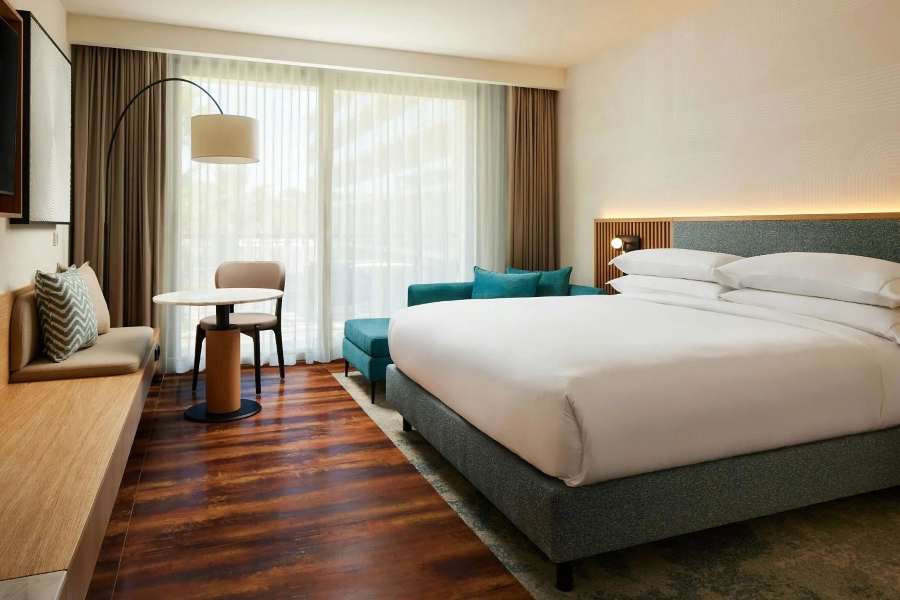 Photo of the whole room, Bed in Algarve Marriott Salgados Golf Resort & Spa