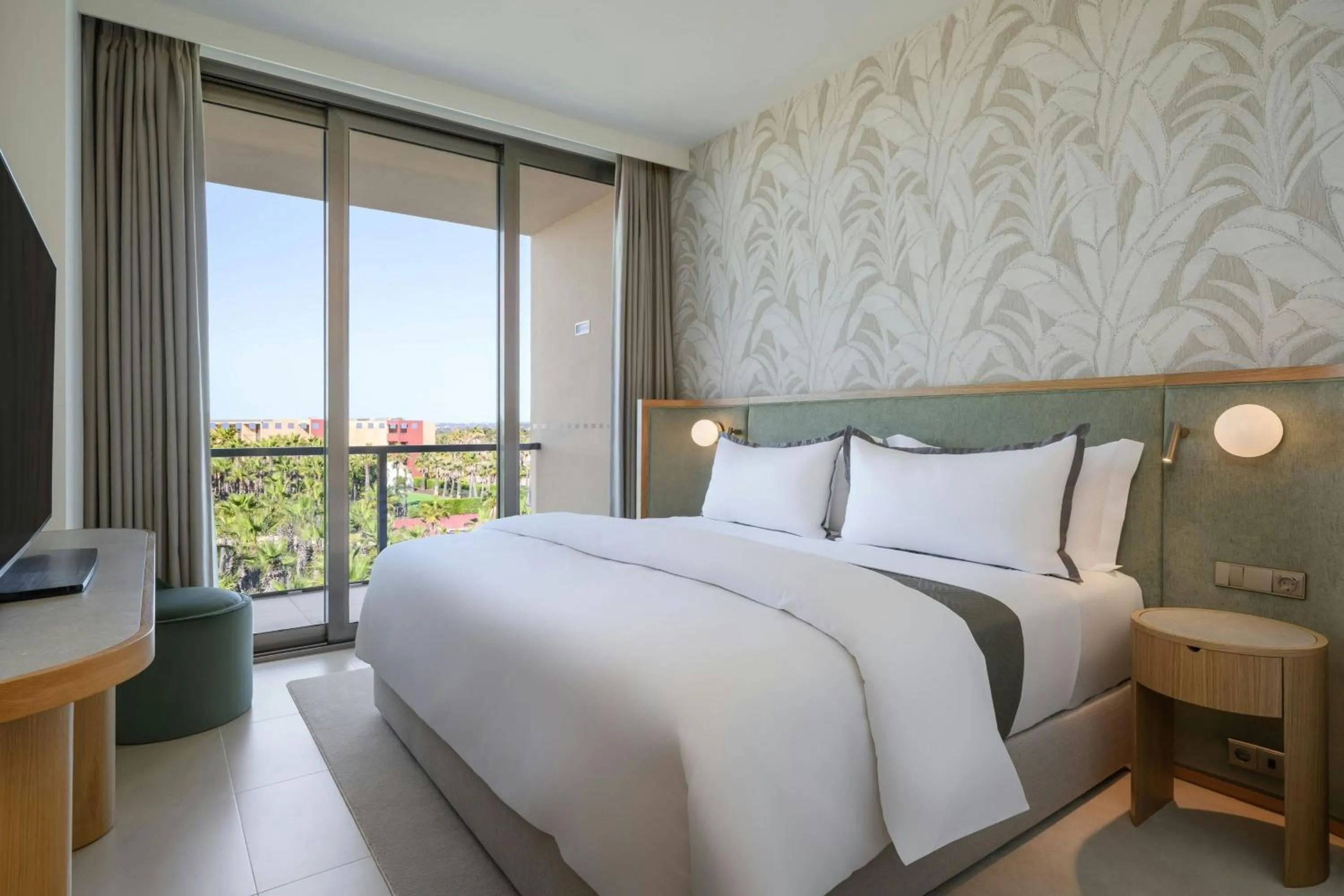 Bedroom, Bed in NAU Salgados Dunas Suites