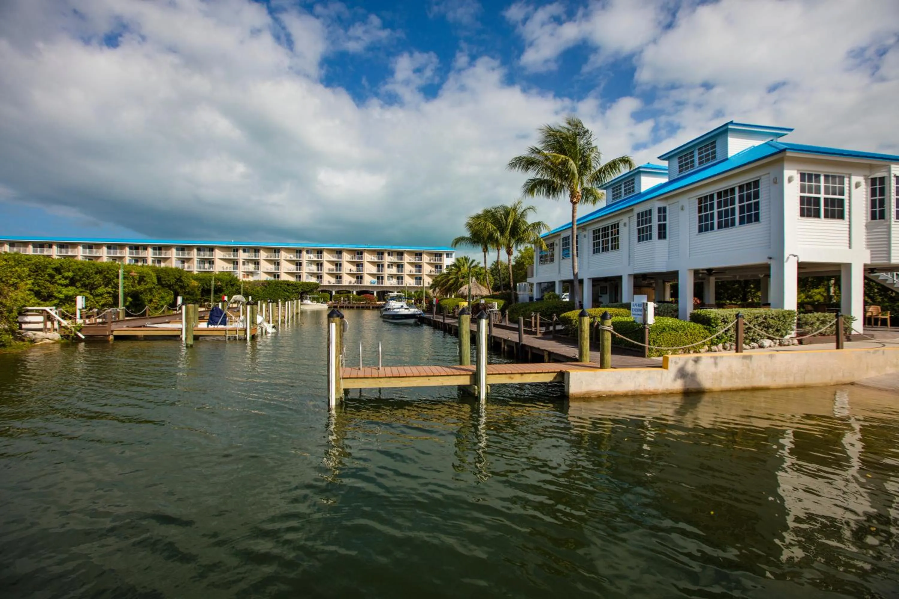 Property building in Ocean Pointe Suites at Key Largo
