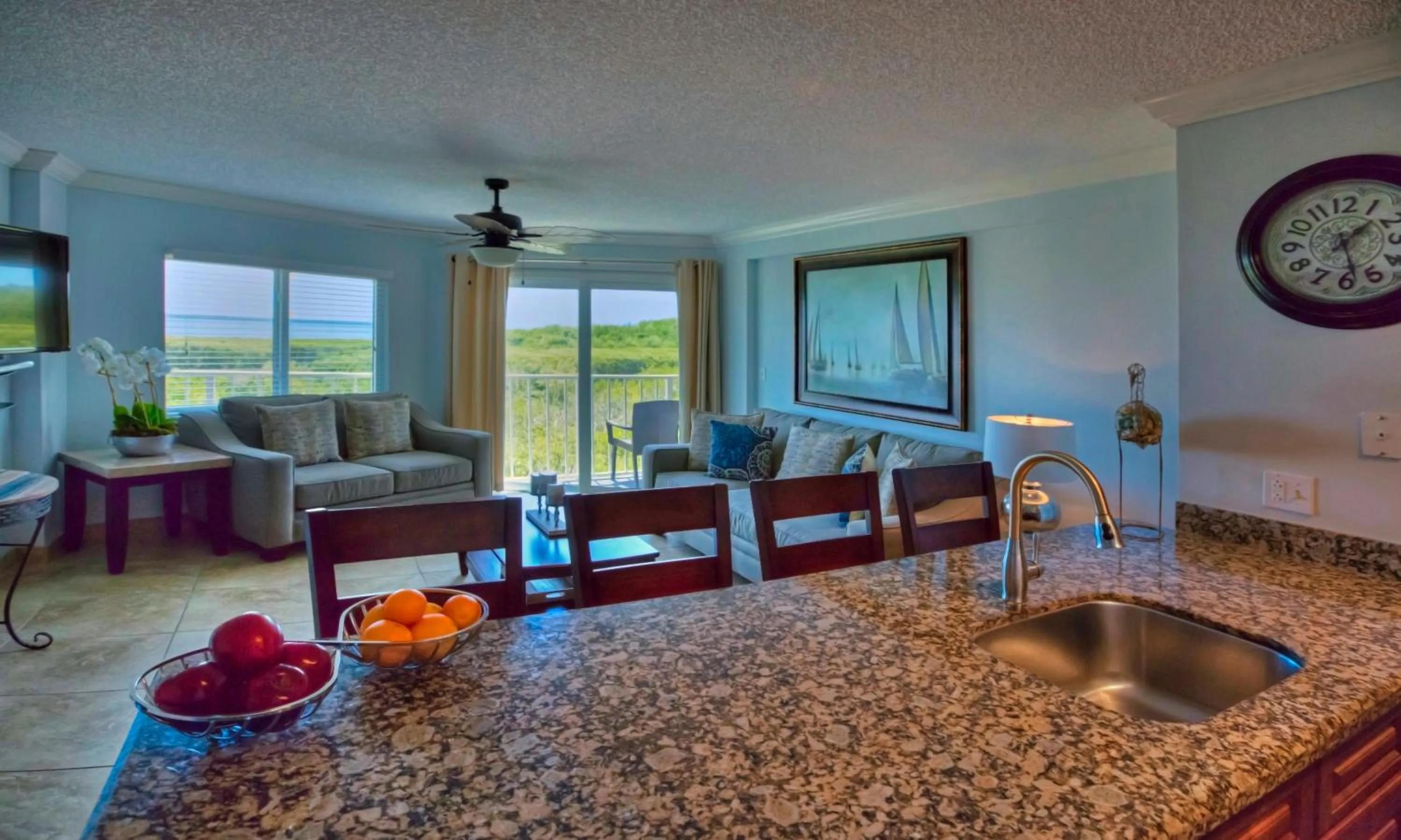 Kitchen or kitchenette in Ocean Pointe Suites at Key Largo