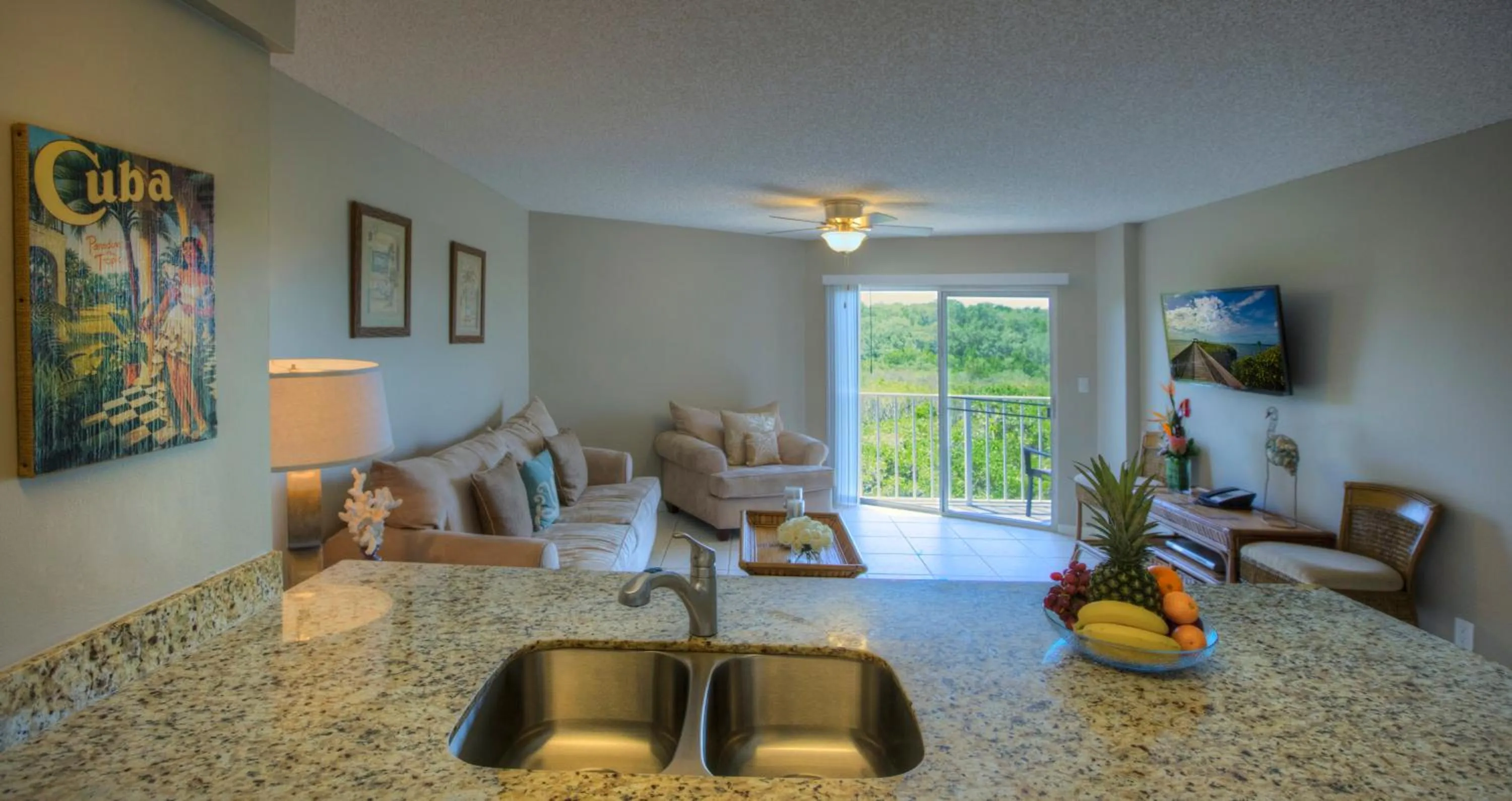 Kitchen or kitchenette in Ocean Pointe Suites at Key Largo