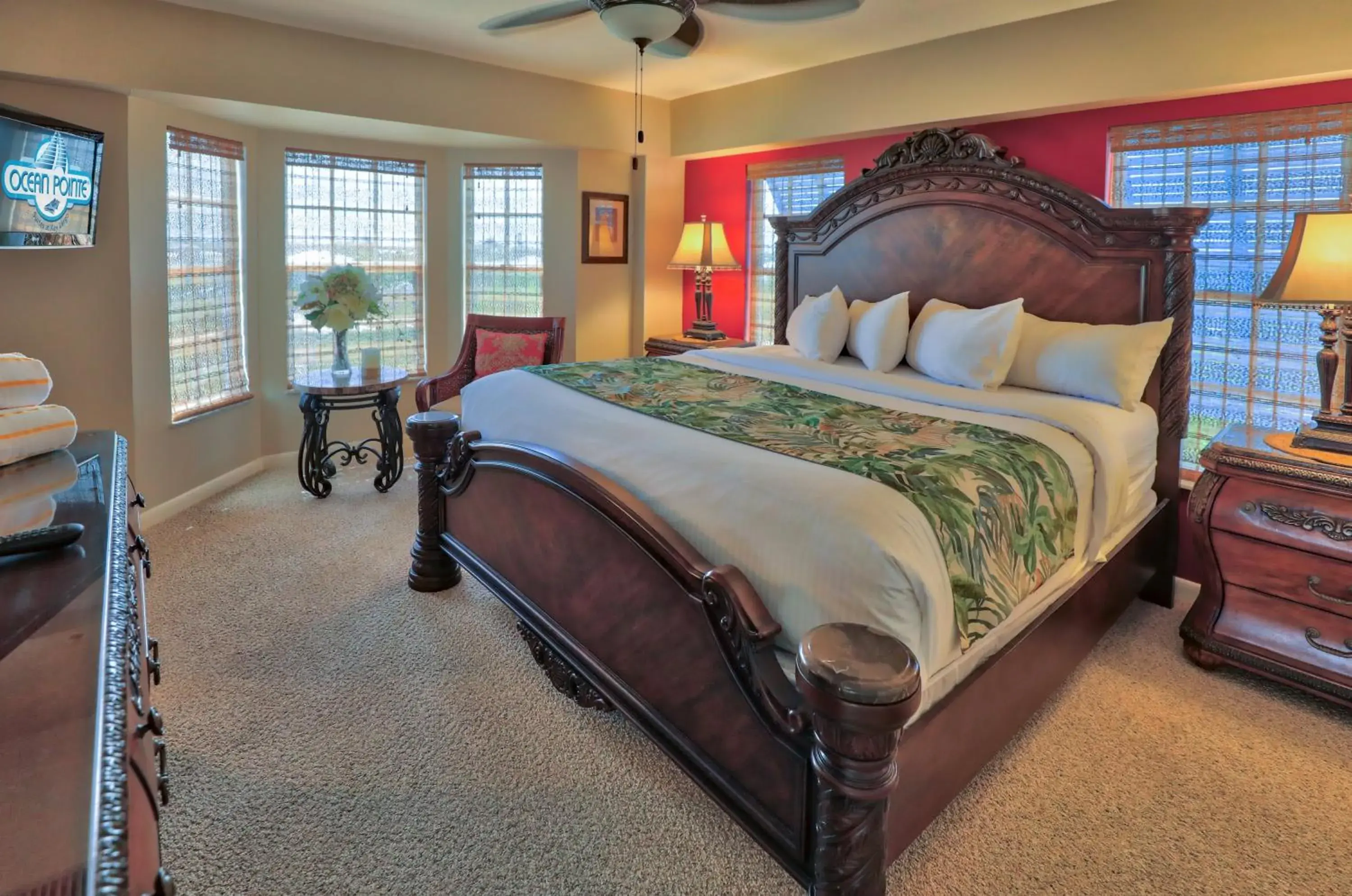 Bed in Ocean Pointe Suites at Key Largo Bed in Ocean Pointe Suites at Key Largo