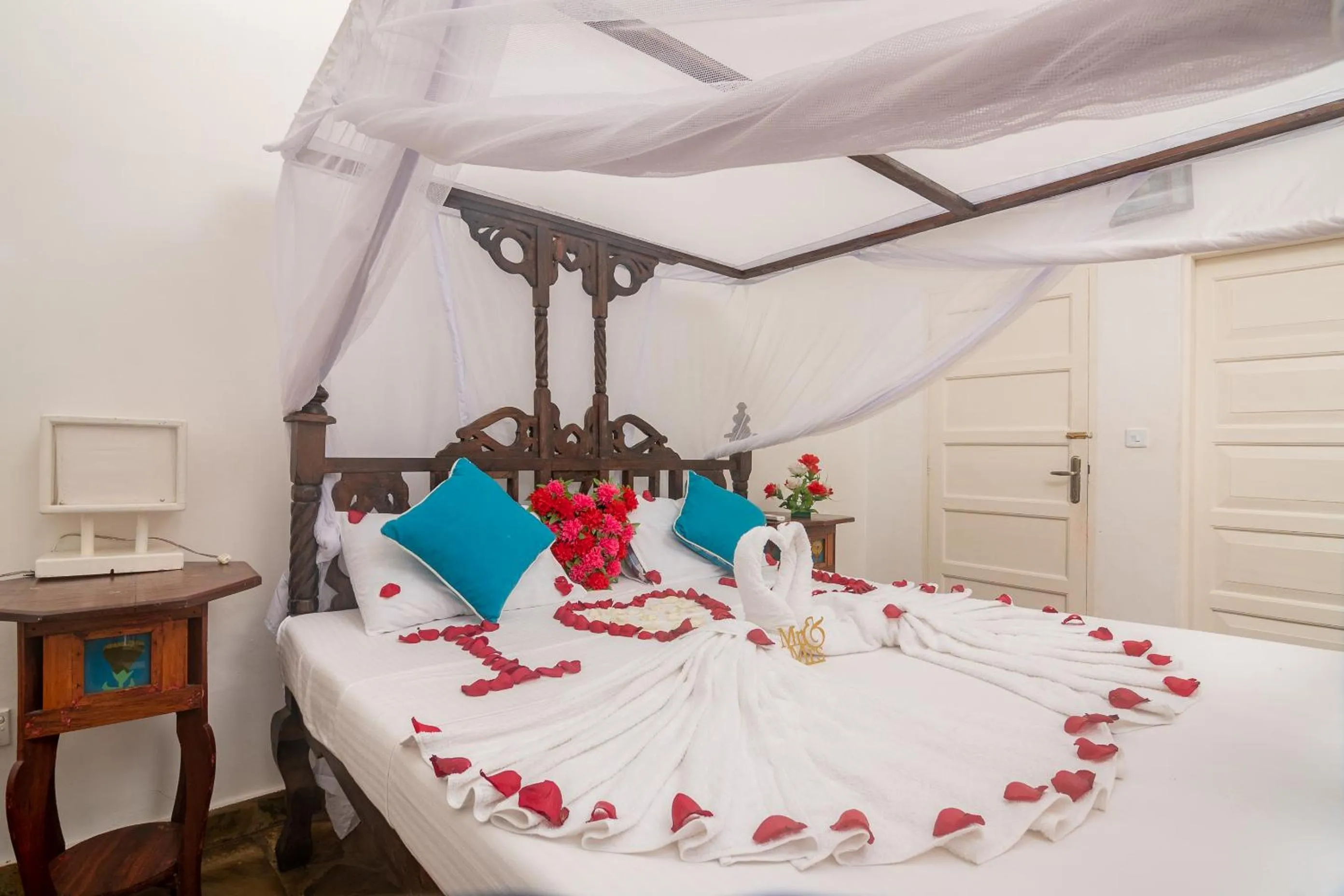 Bed in Villa Ameera Malindi