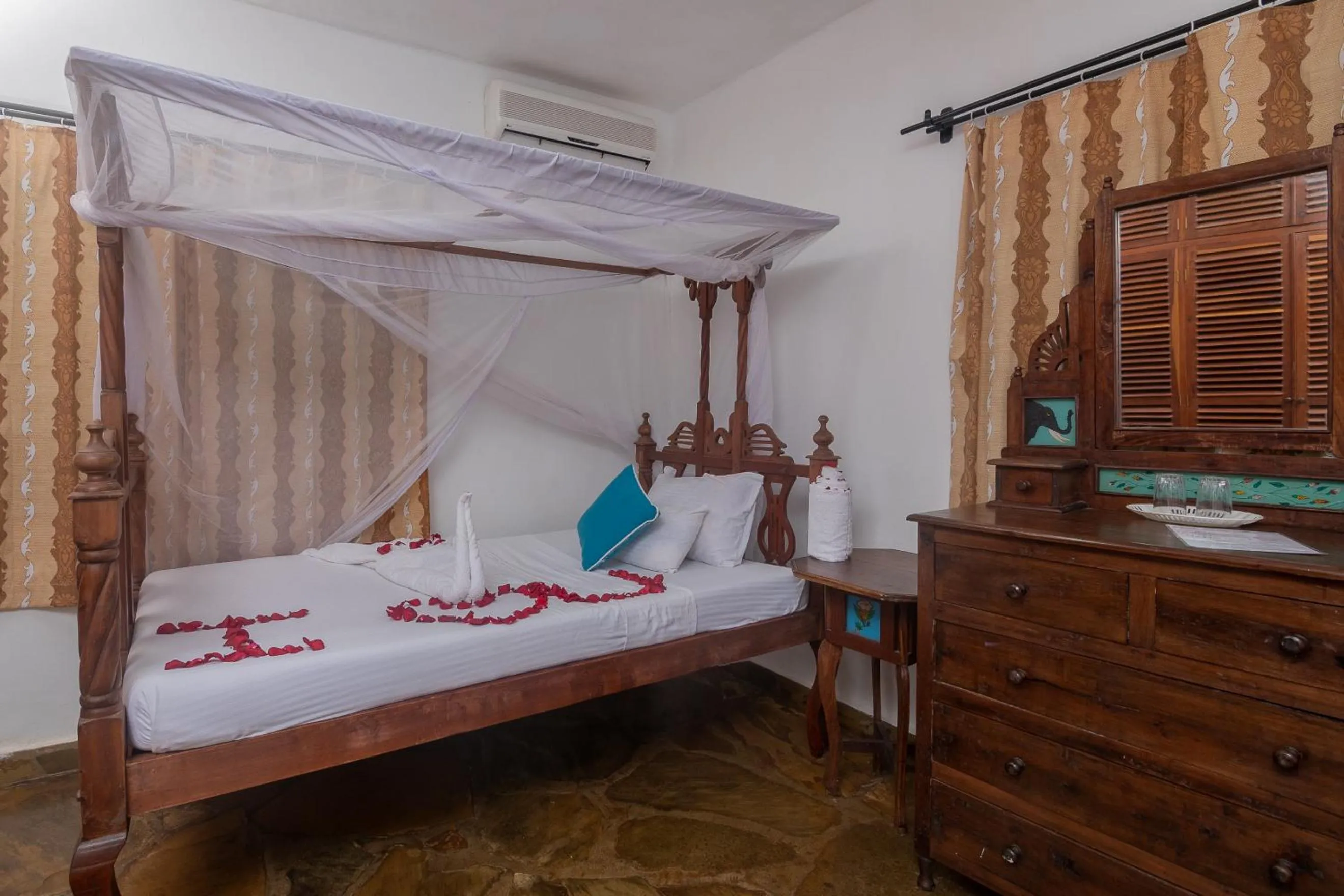 Bed in Villa Ameera Malindi