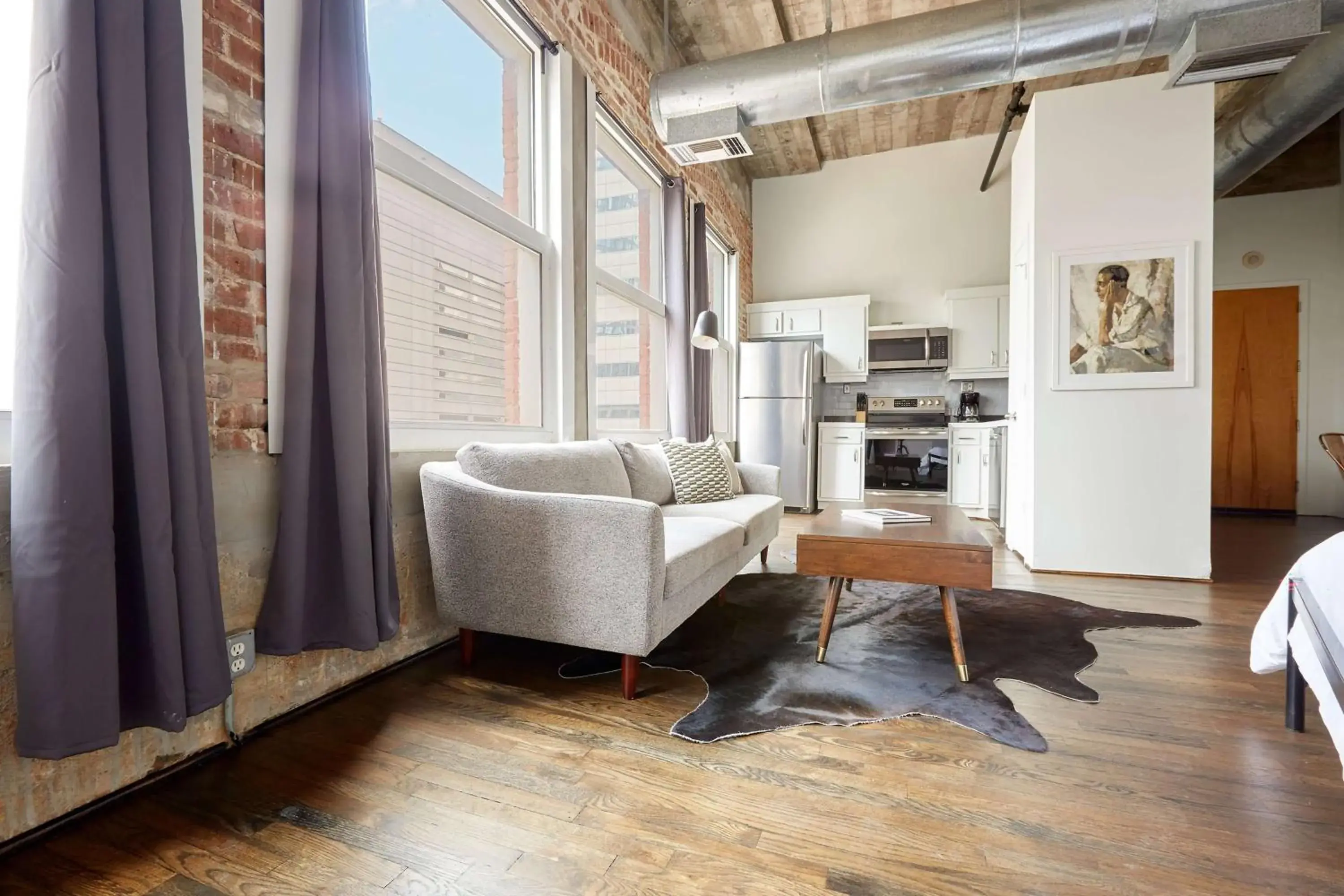 Photo of the whole room in Sonder The Hogg Palace Photo of the whole room in Sonder The Hogg Palace