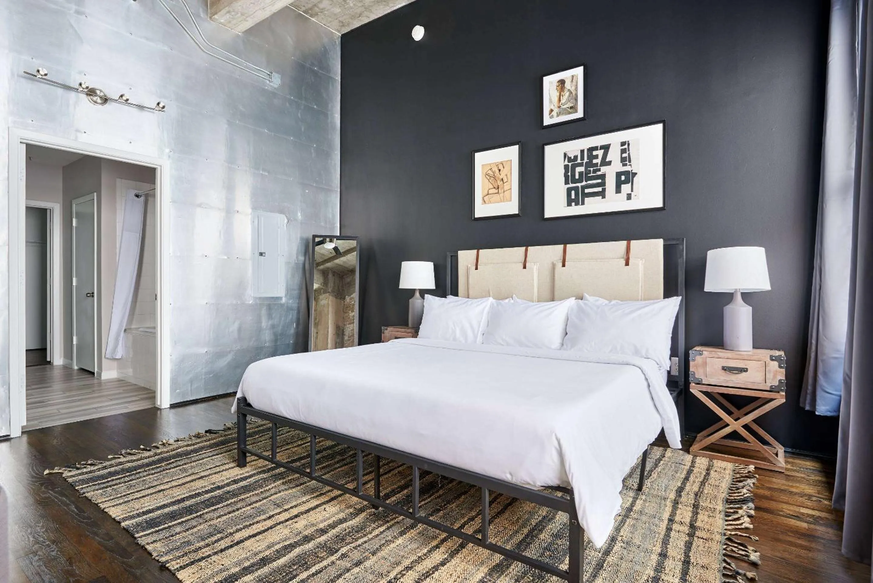 Photo of the whole room, Bed in Sonder The Hogg Palace