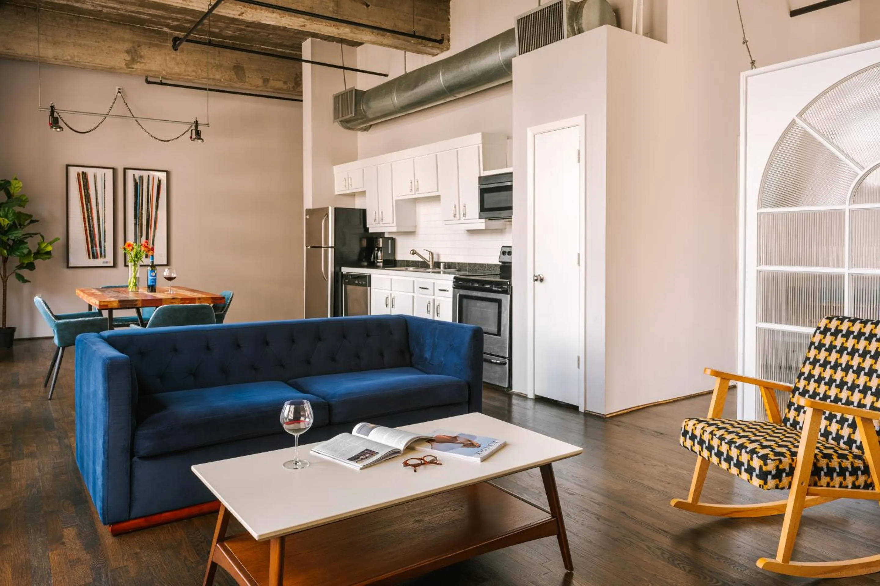 Living room in Sonder The Hogg Palace