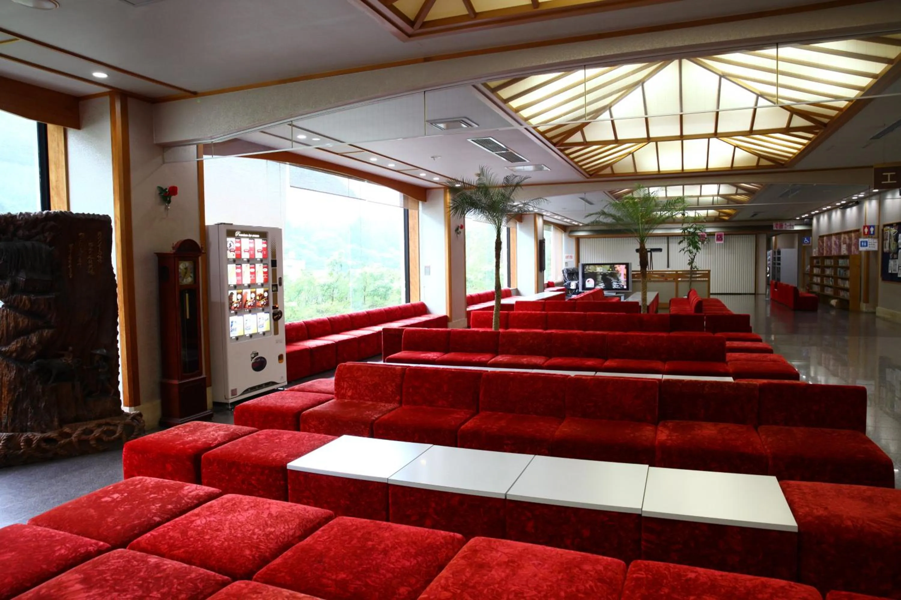 Lobby or reception in Shiobara Onsen Hotel Ohruri