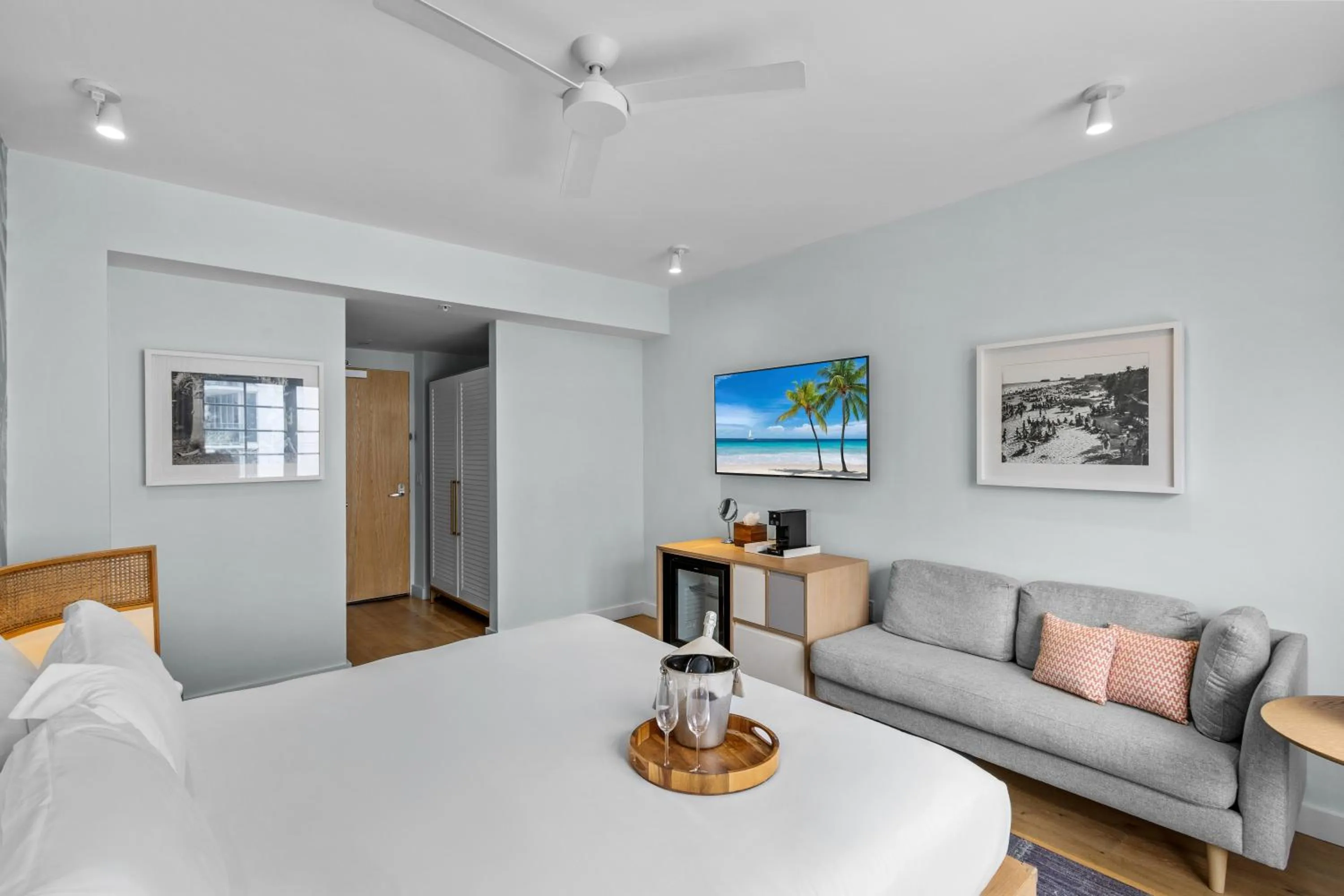 Bed in Park Central South Beach