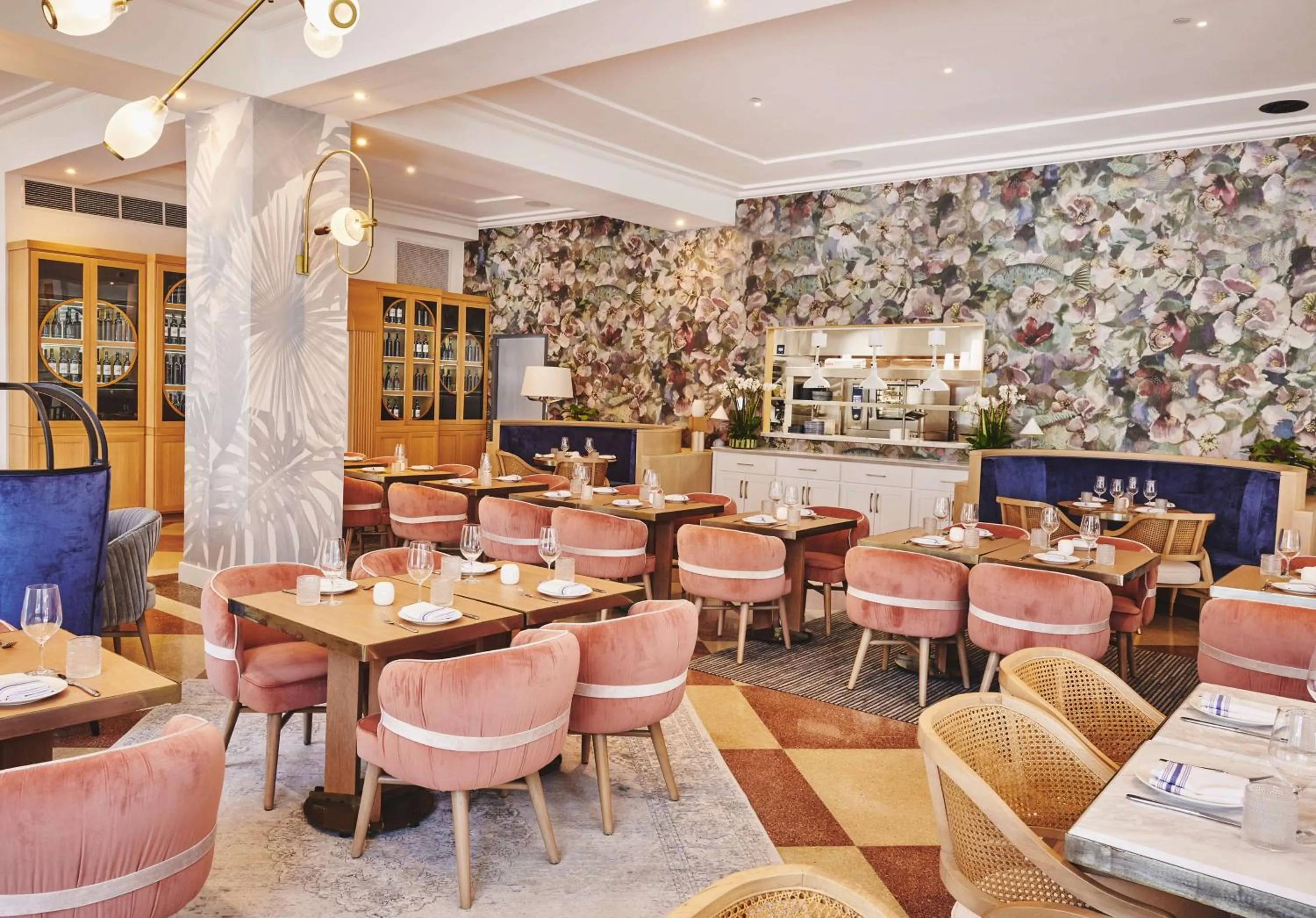 Restaurant/places to eat in The Gabriel Miami South Beach, Curio Collection by Hilton