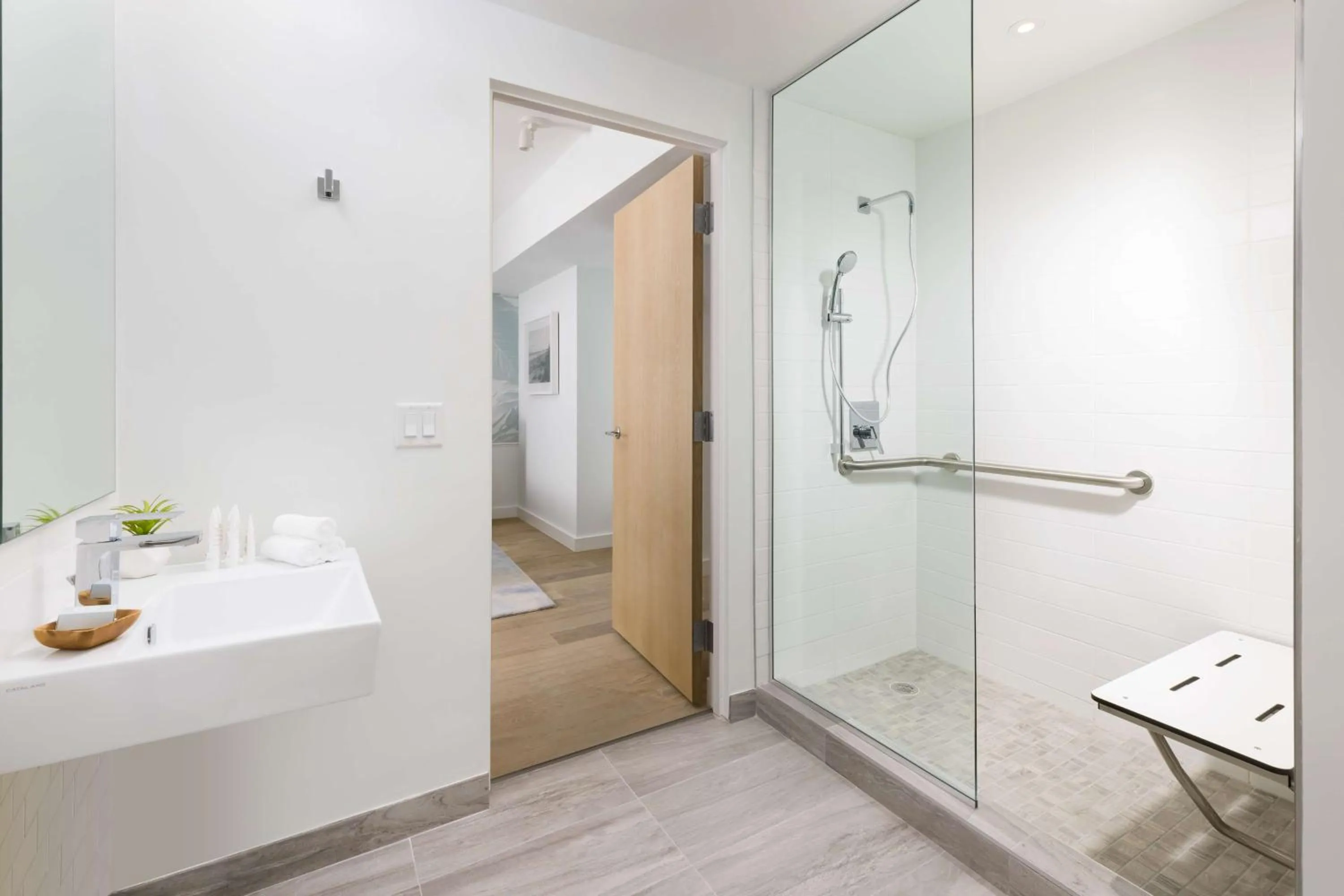 Bathroom in The Gabriel Miami South Beach, Curio Collection by Hilton