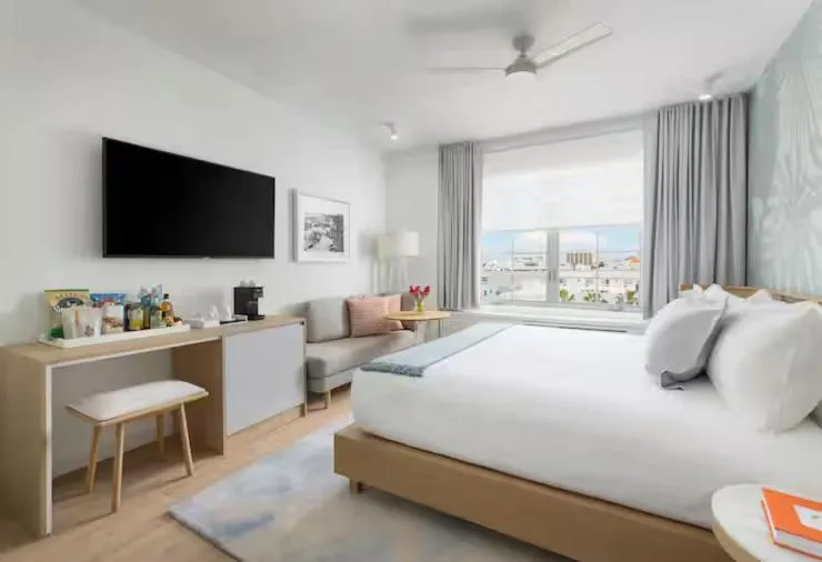 Bed in Park Central South Beach