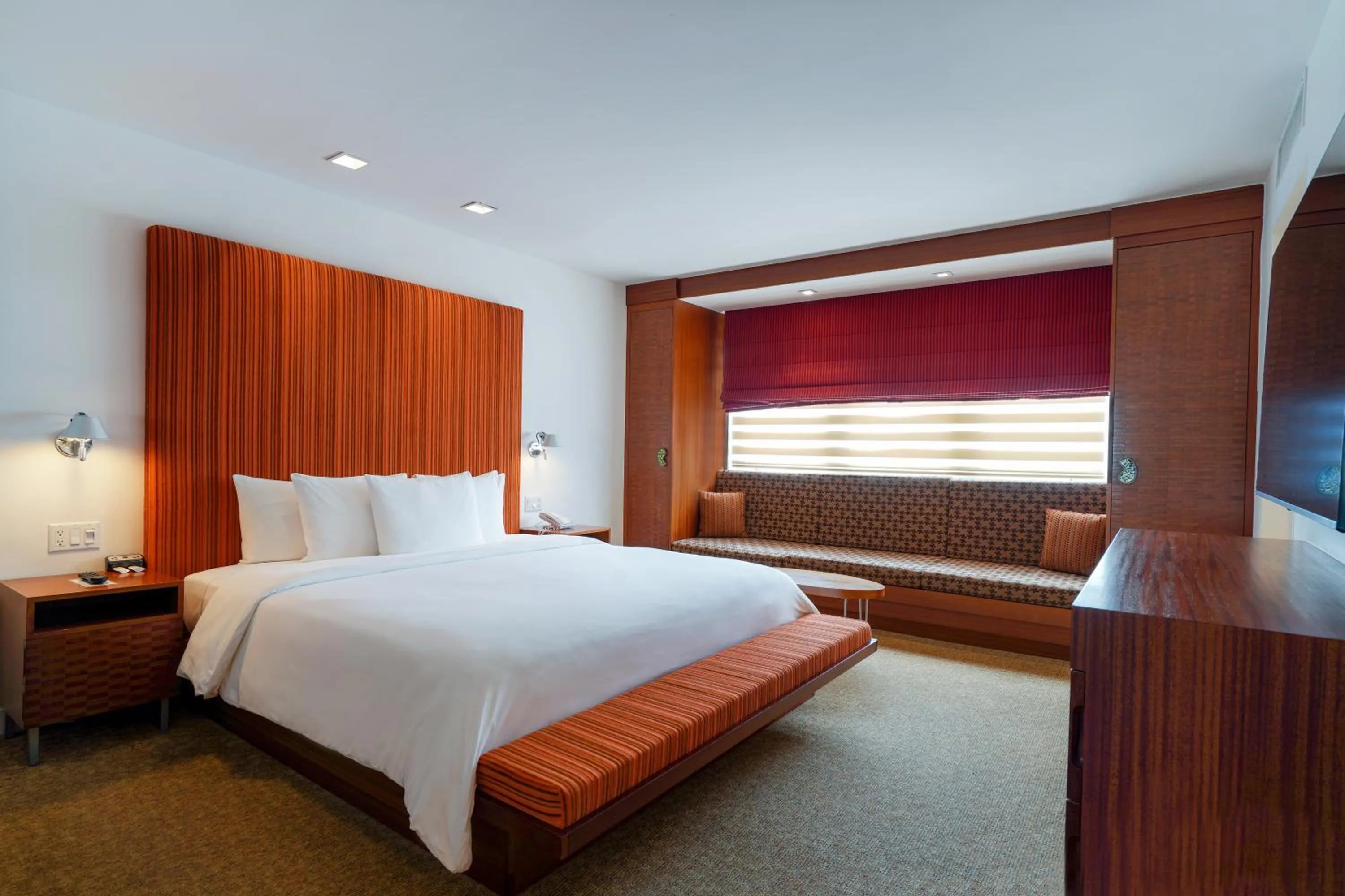 Bedroom, Bed in The Tony Hotel South Beach