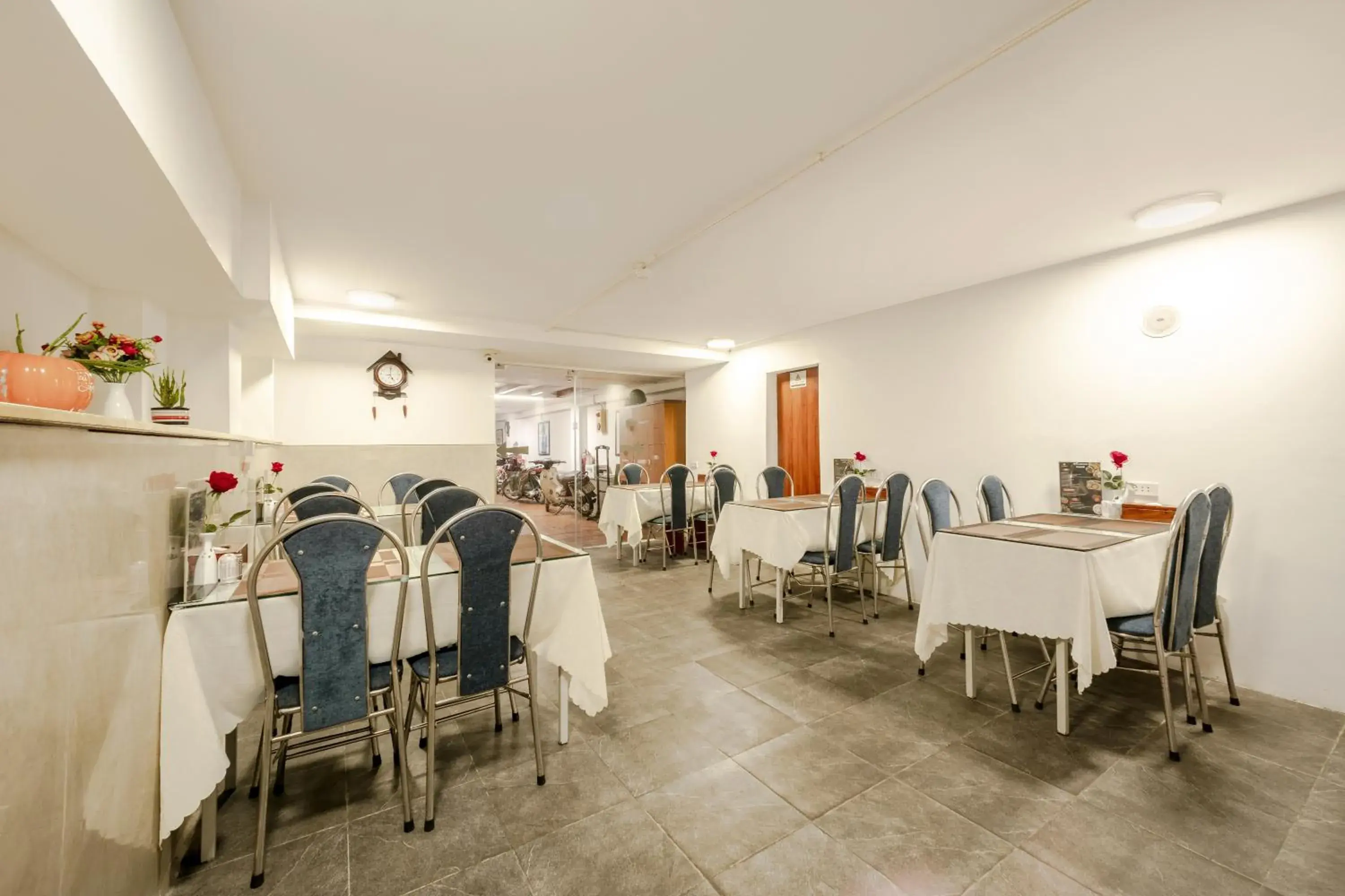 Restaurant/places to eat in A25 Hotel - 46 Châu Long Restaurant/places to eat in A25 Hotel - 46 Châu Long