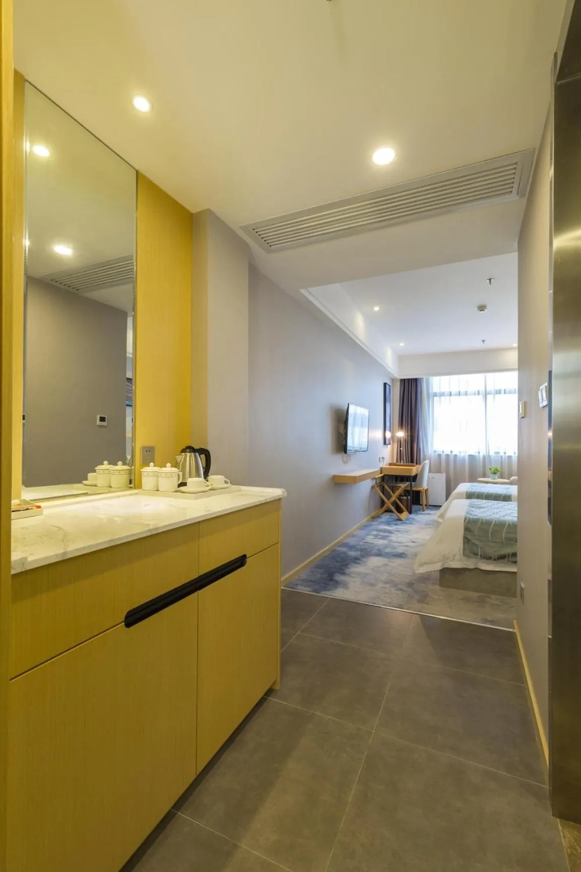 Photo of the whole room in Guangzhou Seaman Hotel-Line 2 JiangNanXi Station