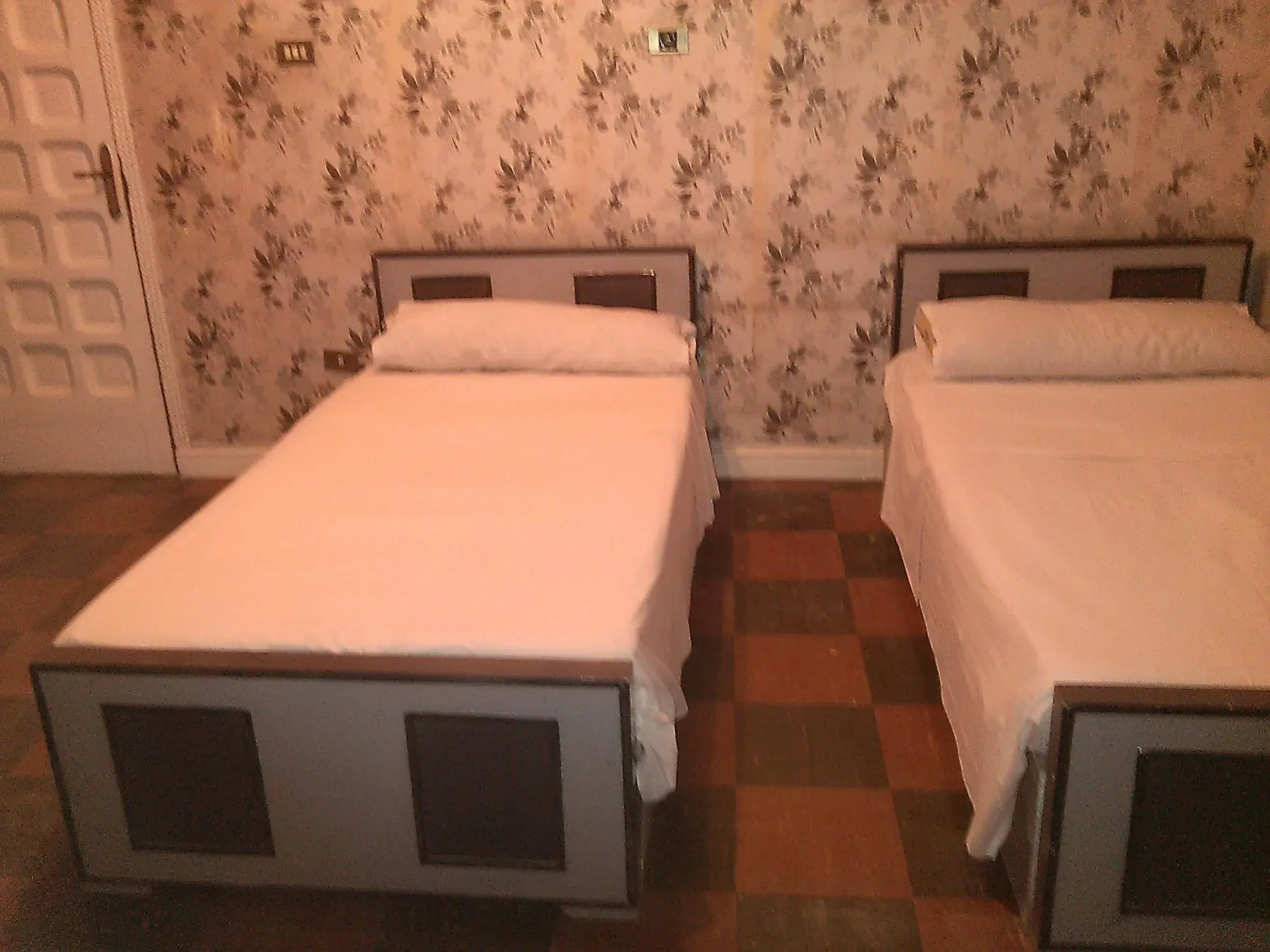 Triple Room in Pharaohs Hotel Triple Room in Pharaohs Hotel