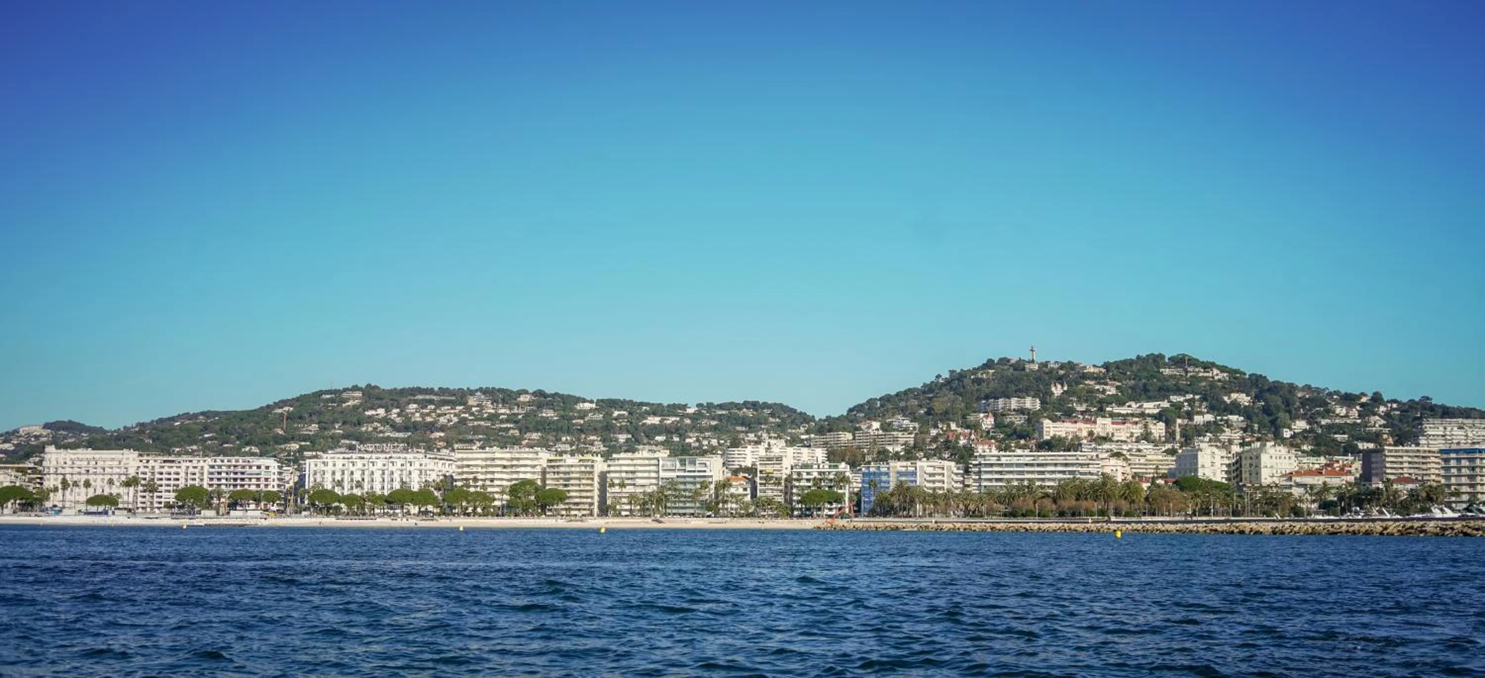 Property building in Blvd De La Croisette 82A, Cannes, La Réale
