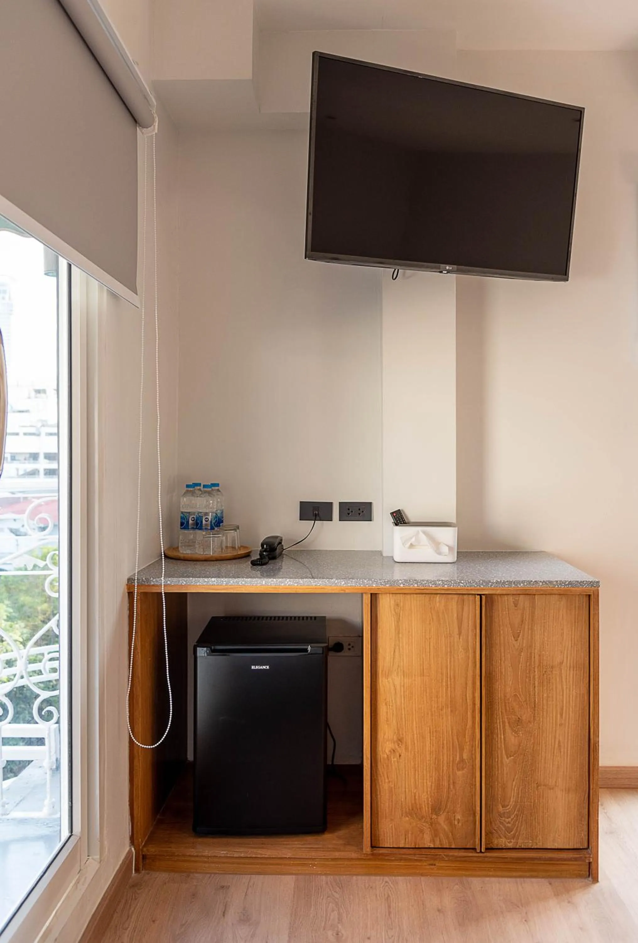 TV and multimedia in Boxpackers Pratunam