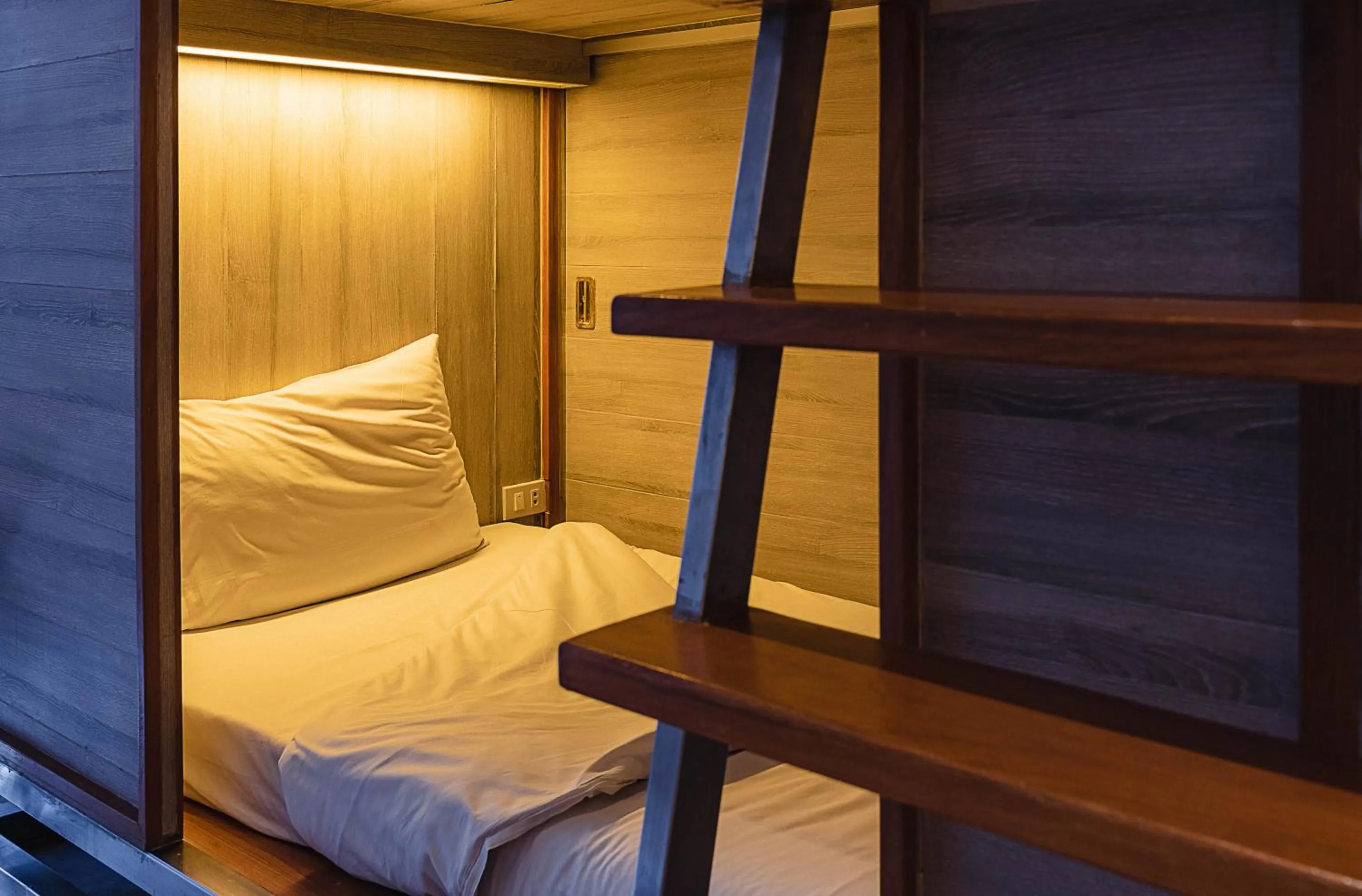 Bed in Boxpackers Pratunam