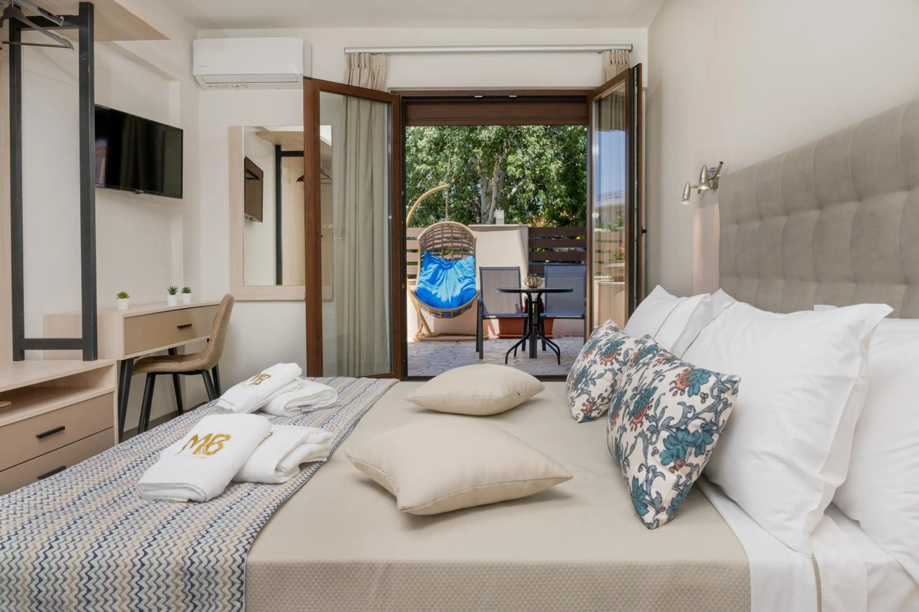 Bed in M&B boutique apartments