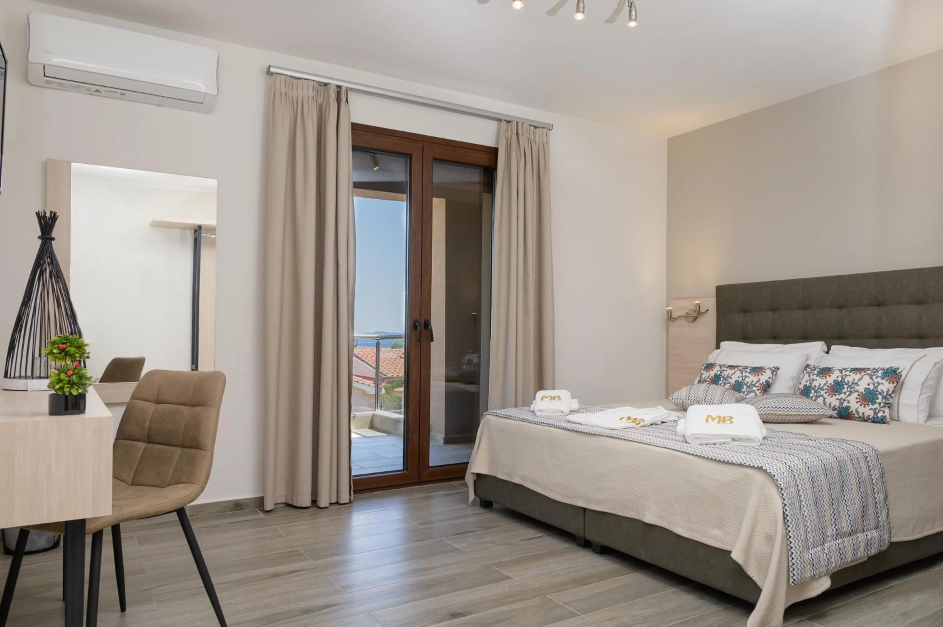 Bed in M&B boutique apartments