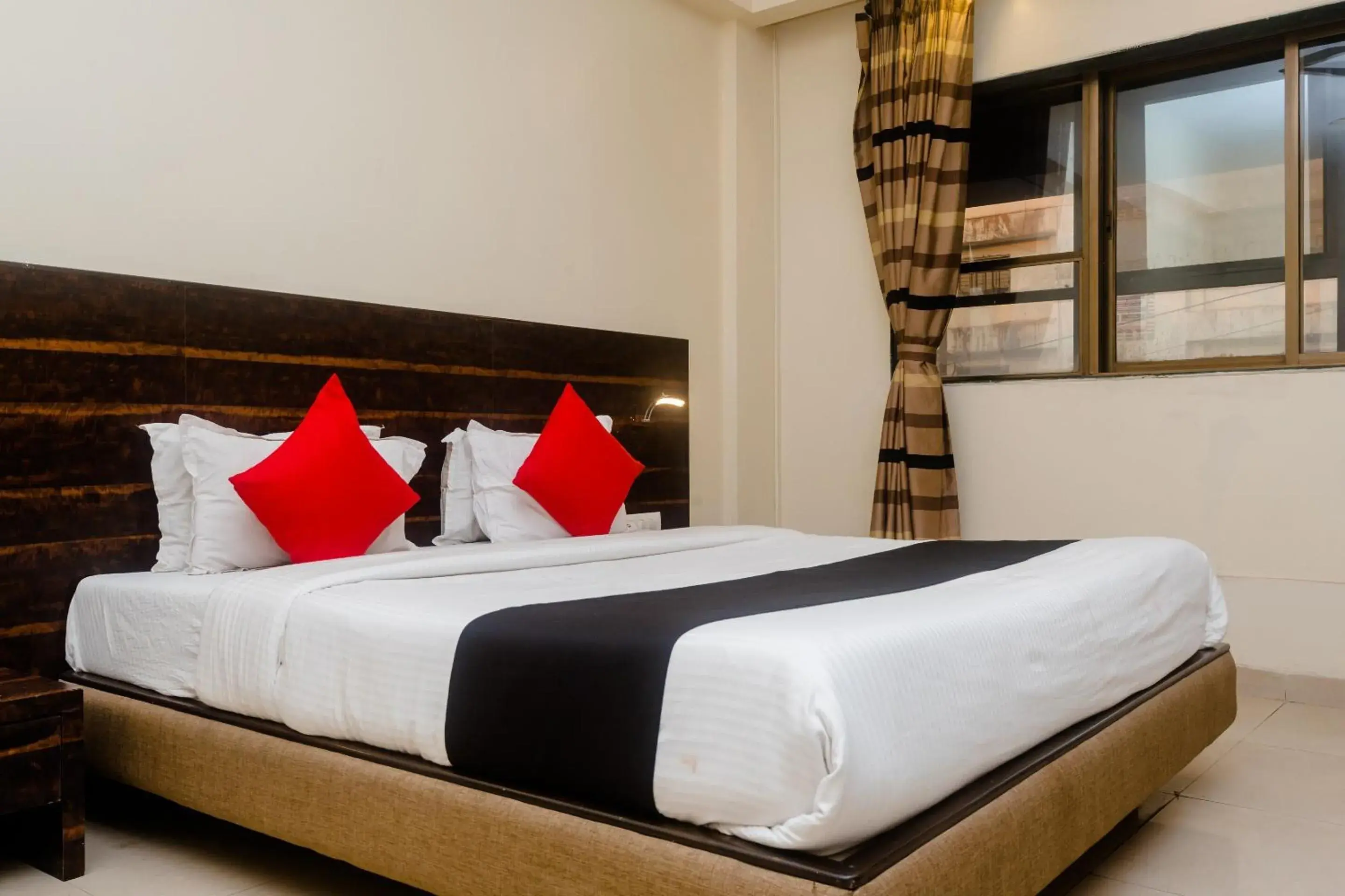 Bedroom, Bed in Hotel O Sai Plaza Bedroom, Bed in Hotel O Sai Plaza