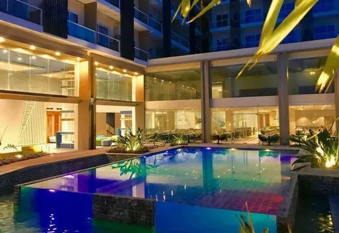 Swimming pool in Solea Palm Resort Mactan Swimming pool in Solea Palm Resort Mactan