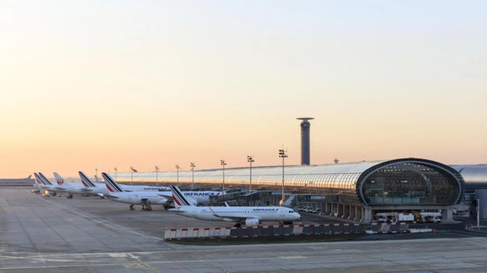 Hôtel La Nonette ASTERIX, CDG AIRPORT & PARIS CENTRE