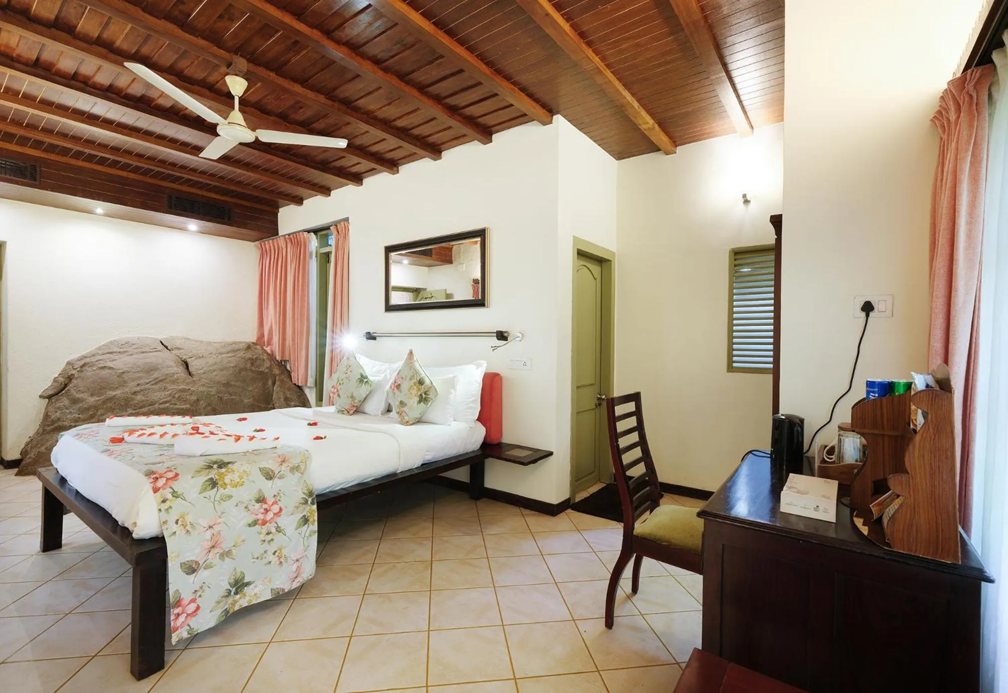 Bedroom, Bed in Mystic Mayapott, Thekkady