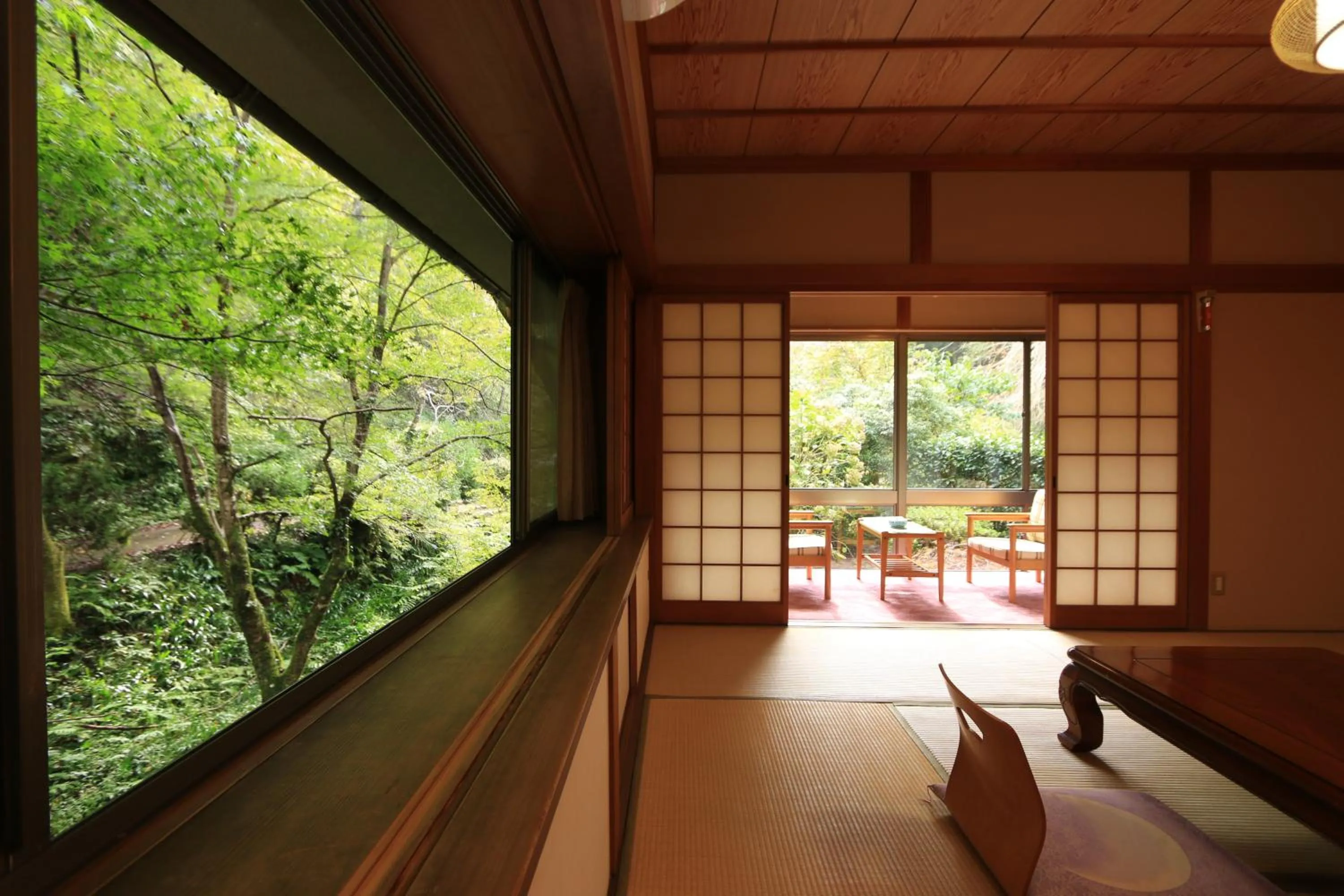 Day in Yoshinoonsen Motoyu