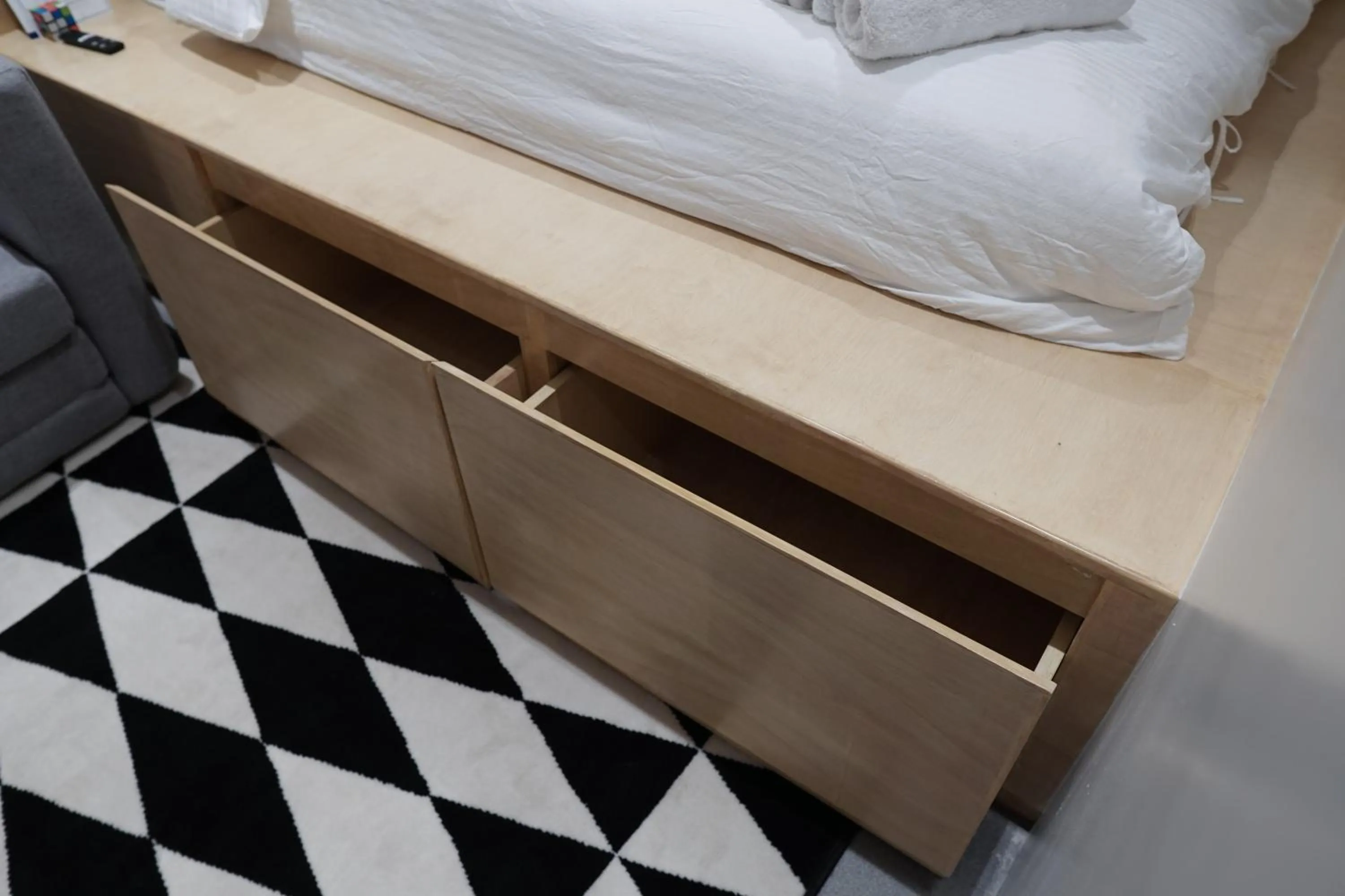 storage, Bed in Radlett Residences Hotel - Tuguegarao