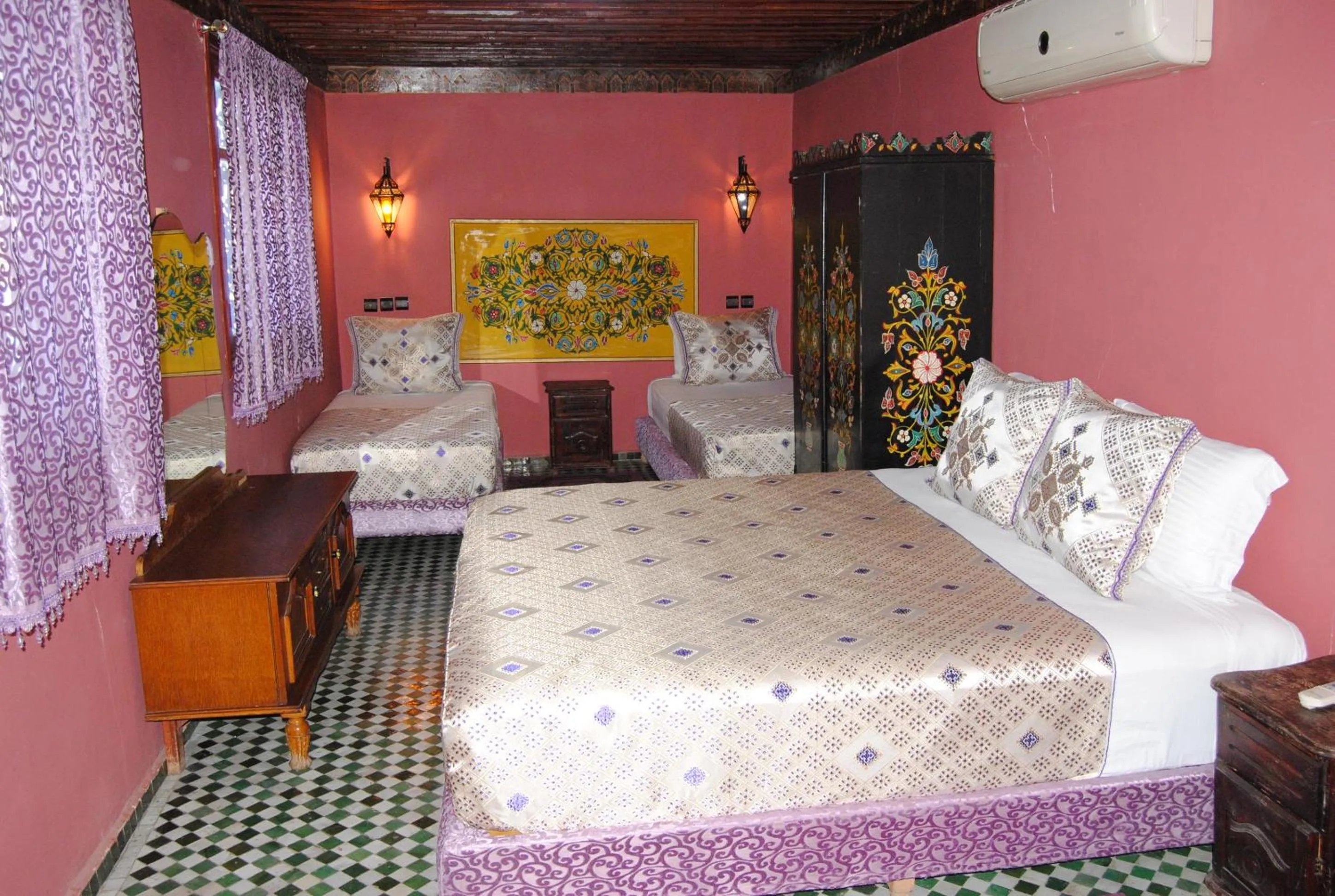 Bed in Riad El Bacha