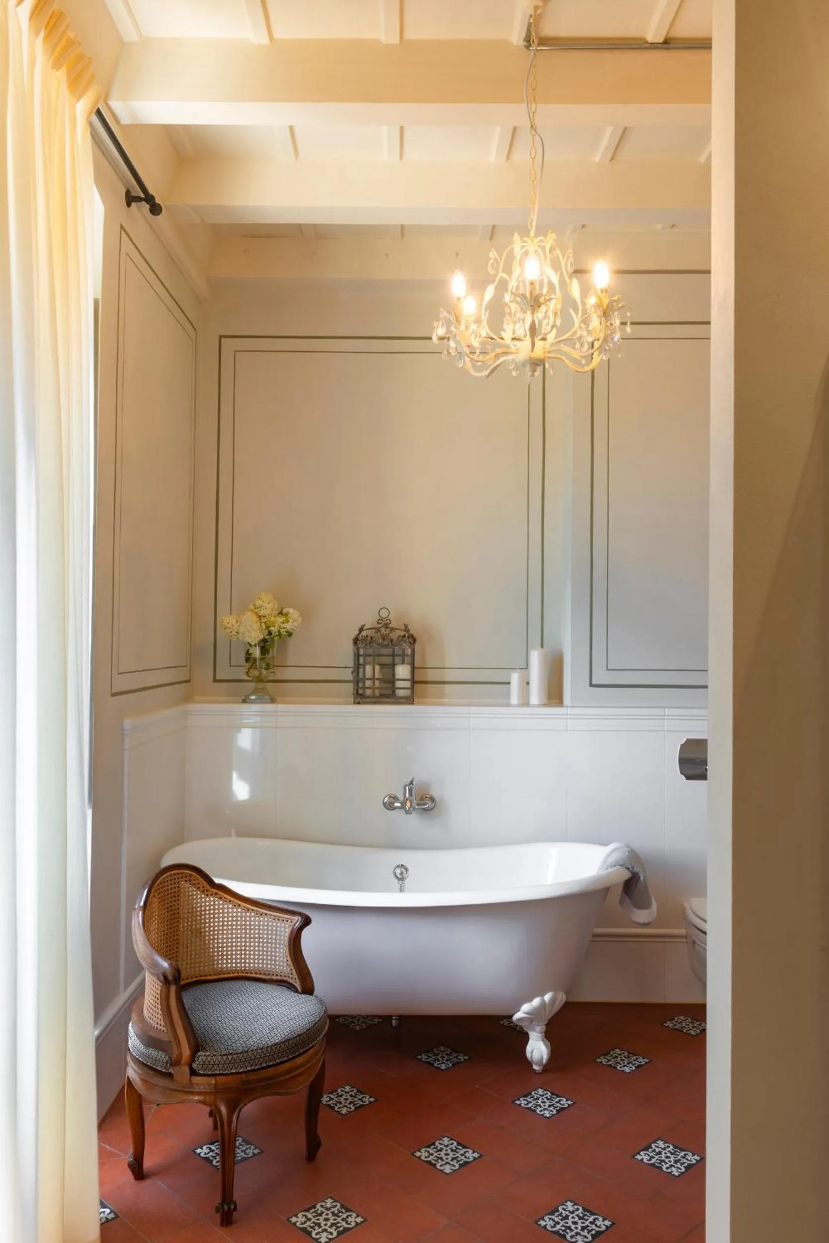 Bath in Torre a Cona Wine Estate