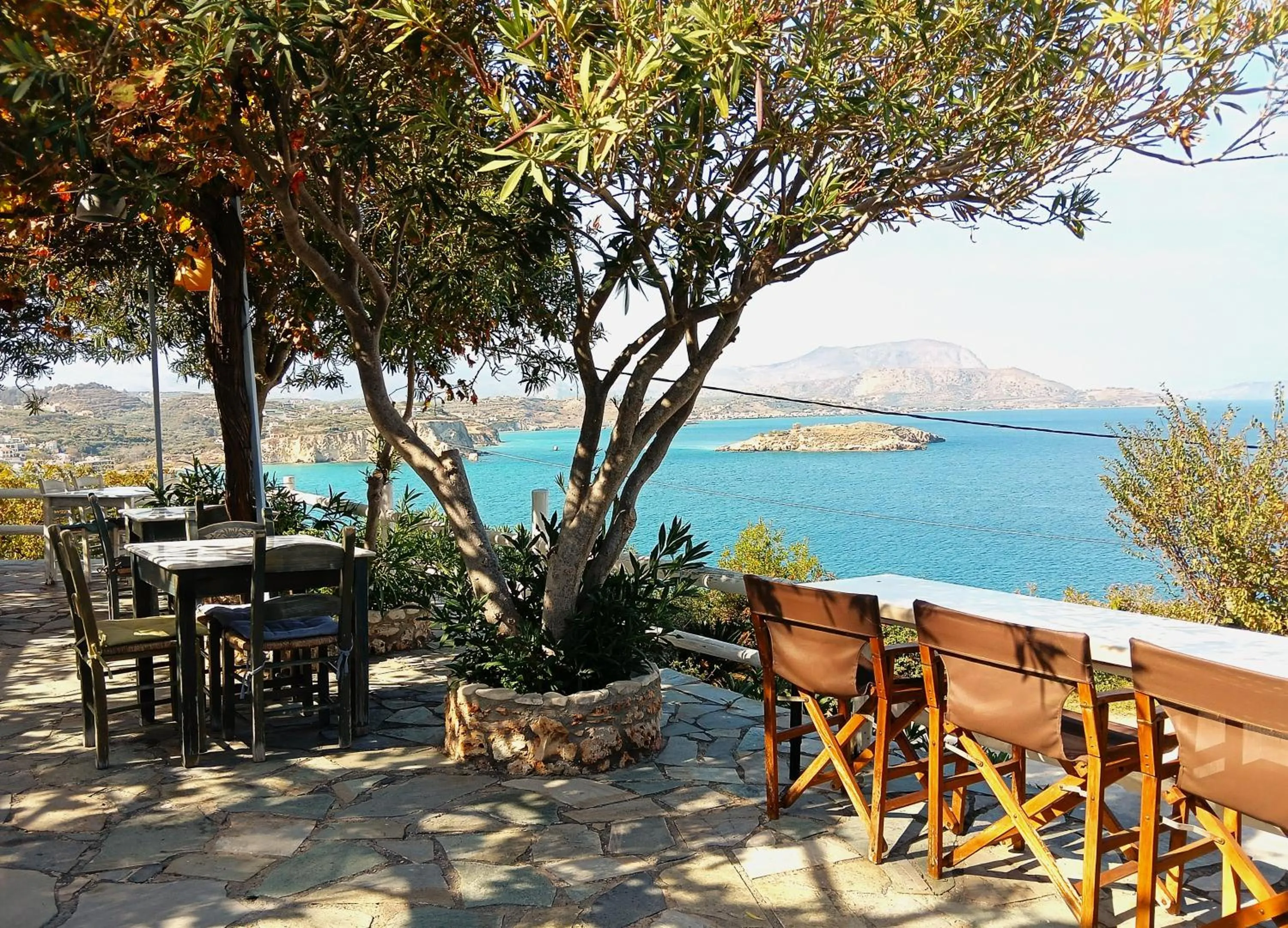 Restaurant/places to eat in Emerald
